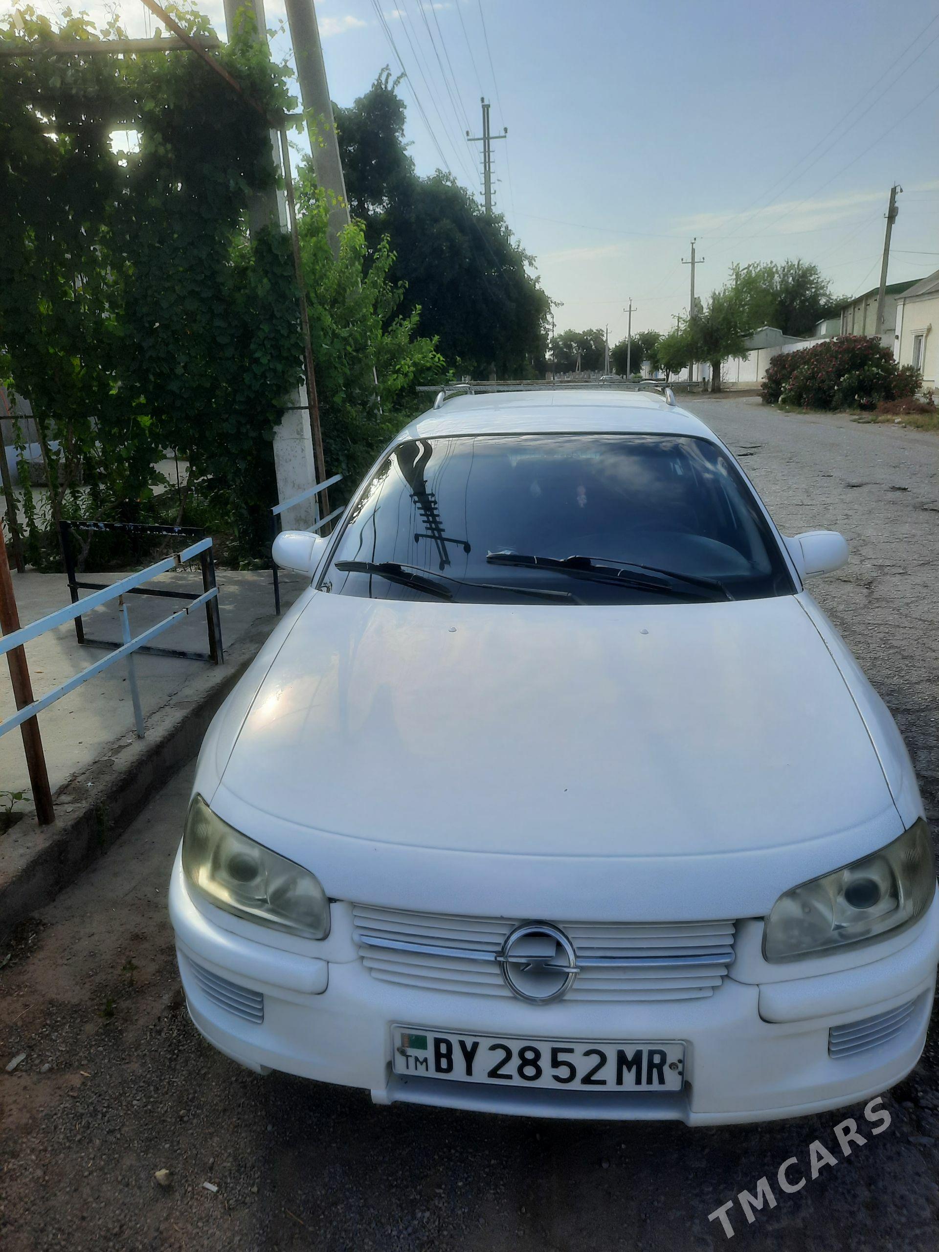 Opel Omega 1995 - 50 000 TMT - Мары - img 1