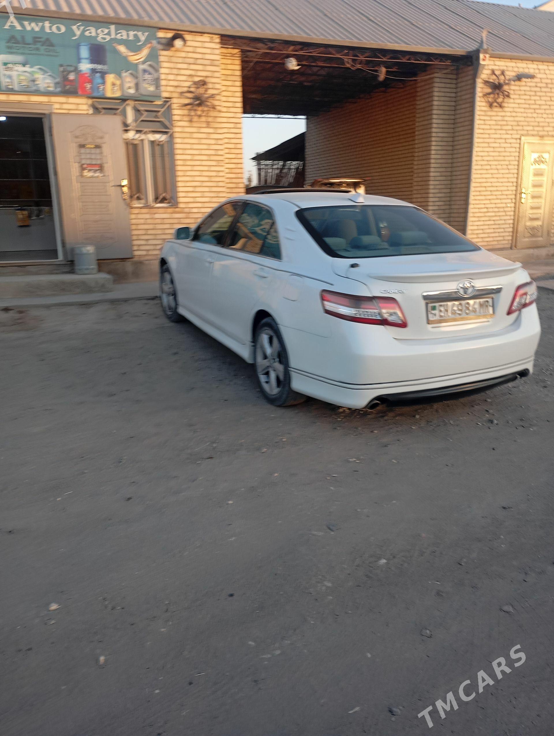 Toyota Camry 2008 - 250 000 TMT - Мары - img 1