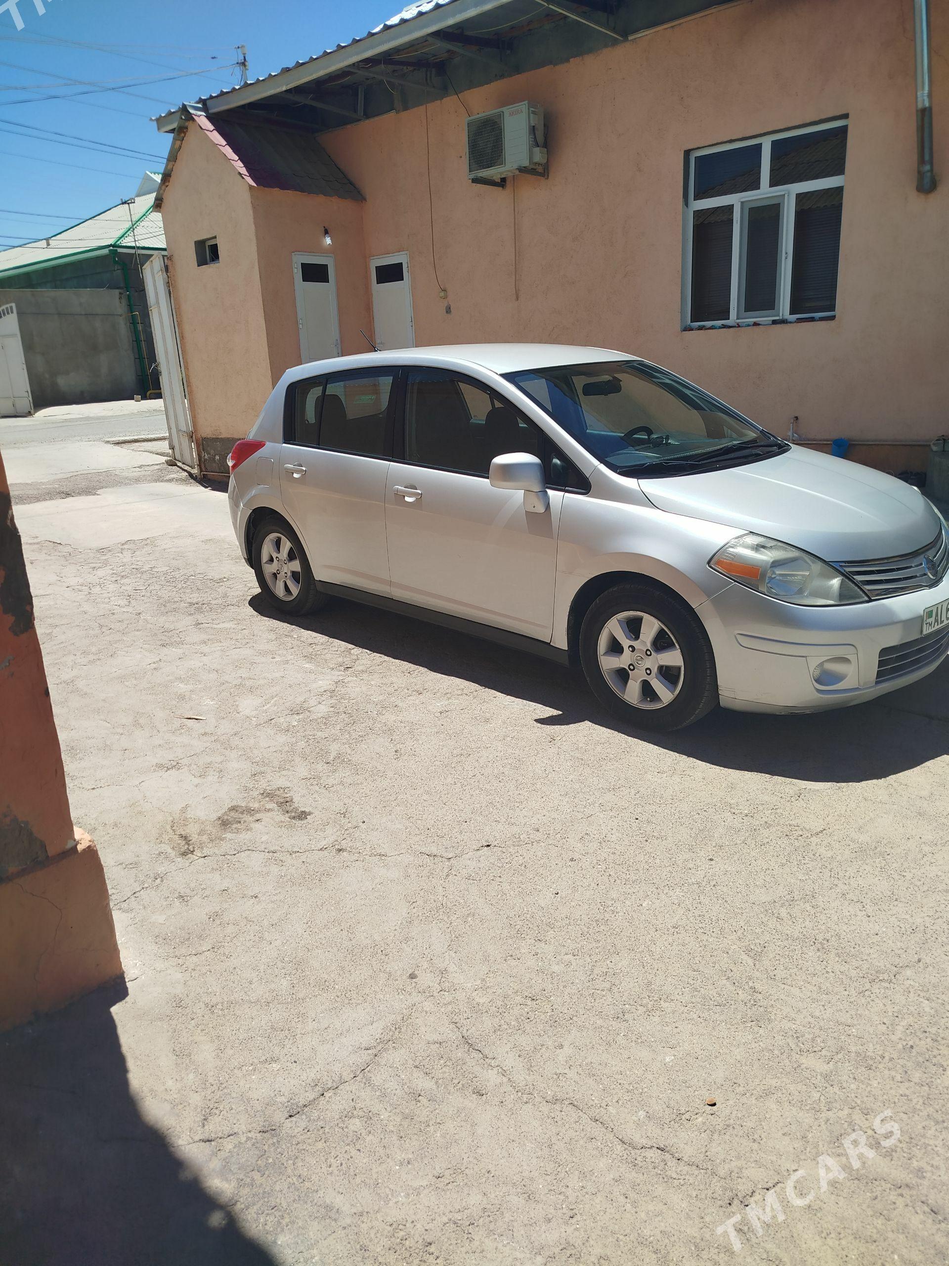 Nissan Versa 2012 - 145 000 TMT - Ак-Бугдайский этрап - img 1