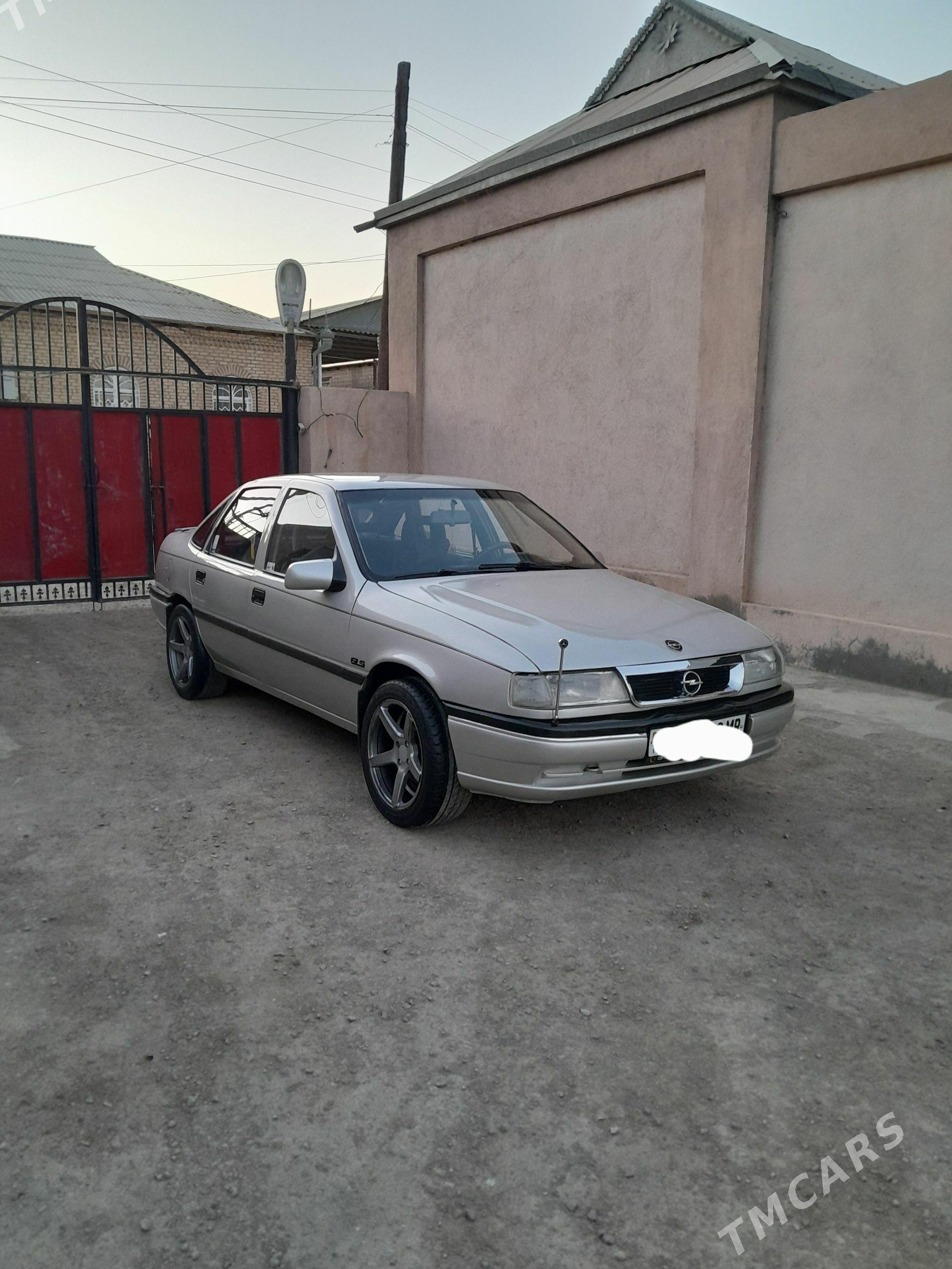 Opel Vectra 1989 - 50 000 TMT - Wekilbazar - img 1