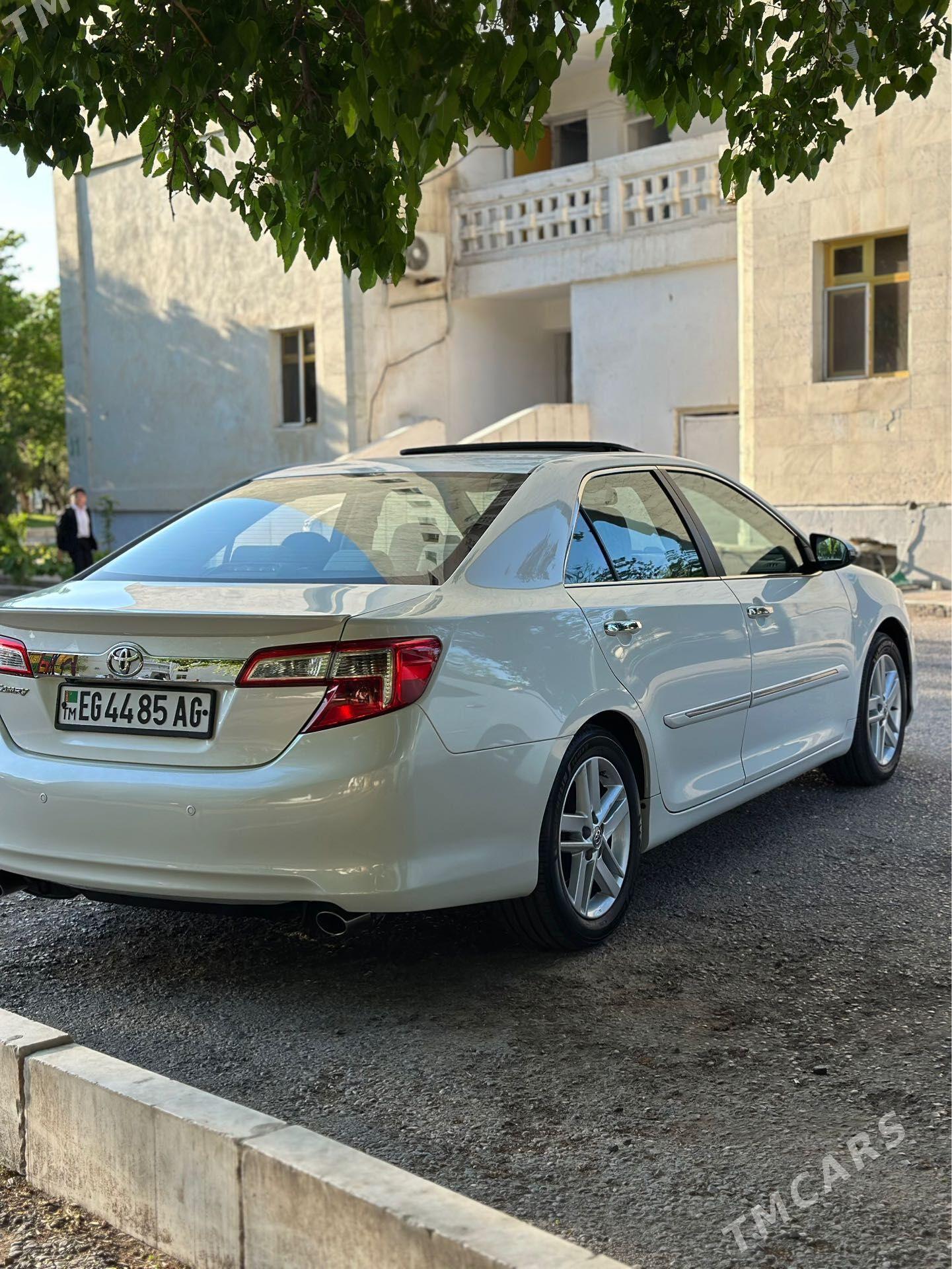Toyota Camry 2014 - 325 000 TMT - Aşgabat - img 1