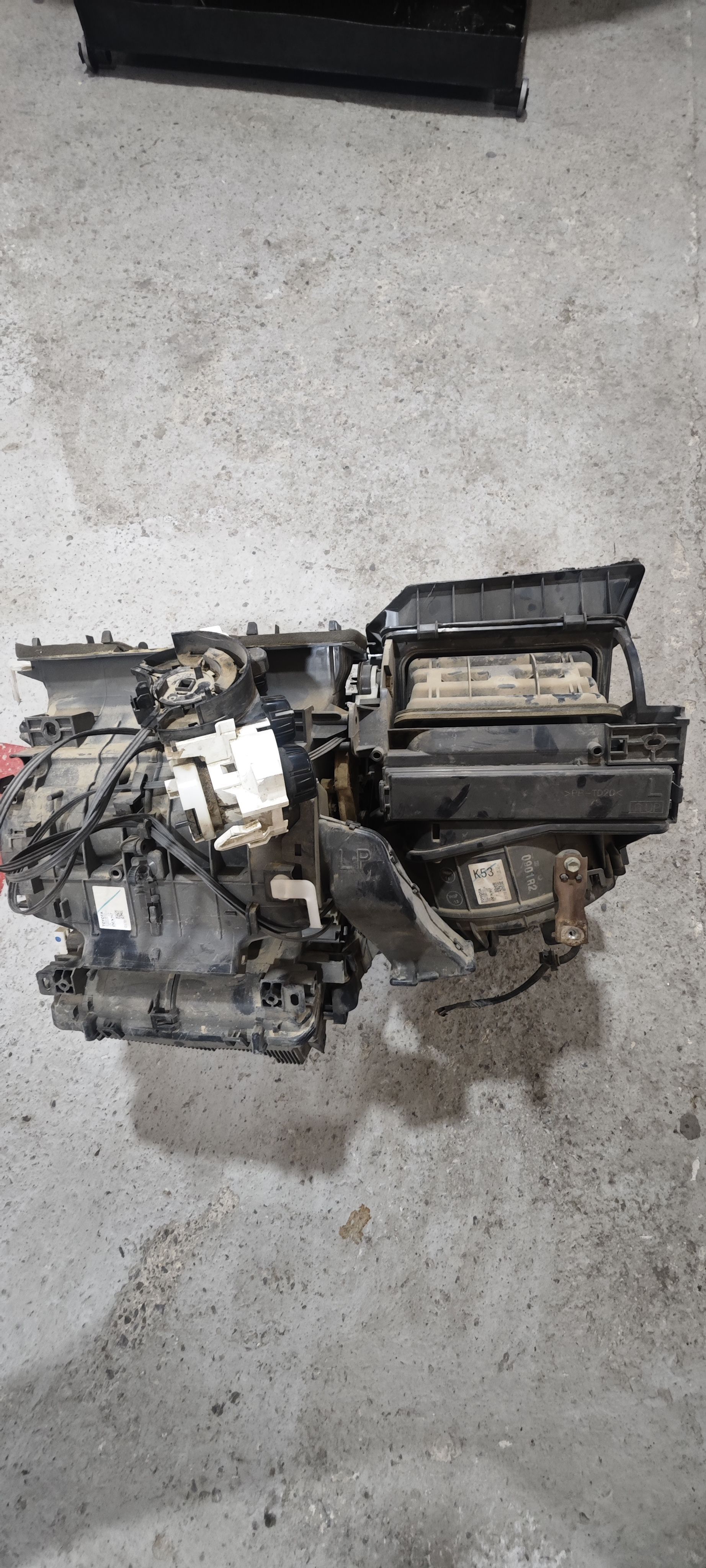 Комбайн Toyota Hilux 4 000 TMT - Türkmenabat - img 1