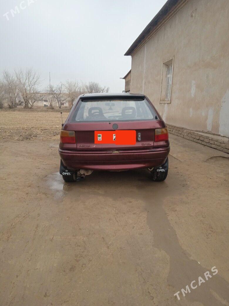 Opel Astra 1992 - 30 000 TMT - Gurbansoltan Eje - img 1