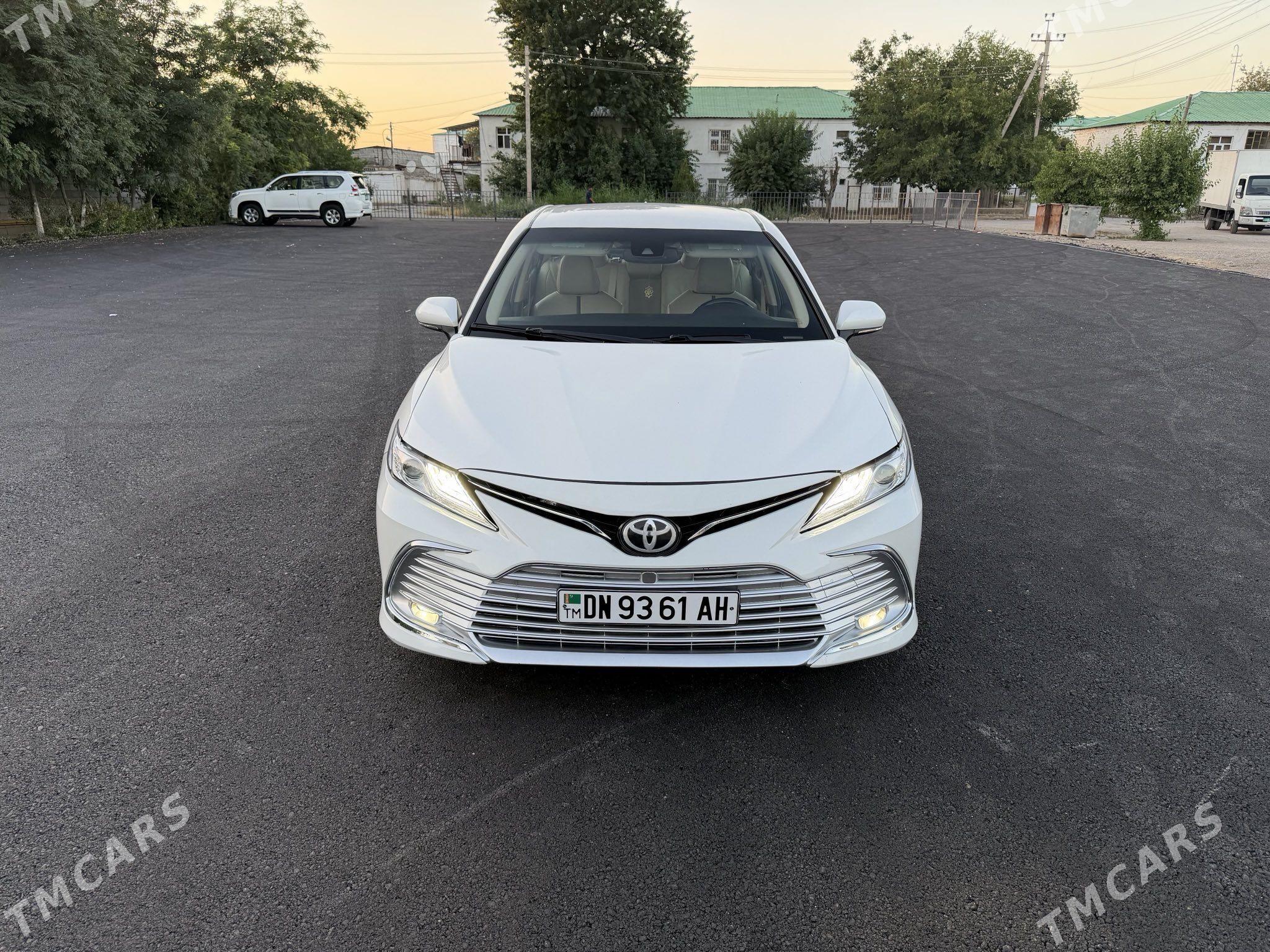 Toyota Camry 2019 - 300 000 TMT - Ашхабад - img 1