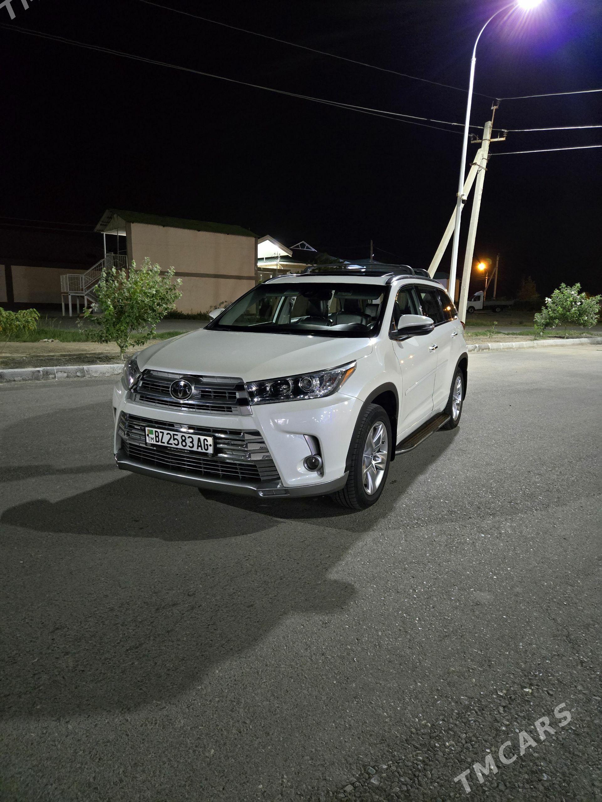 Toyota Highlander 2017 - 400 000 TMT - Aşgabat - img 1