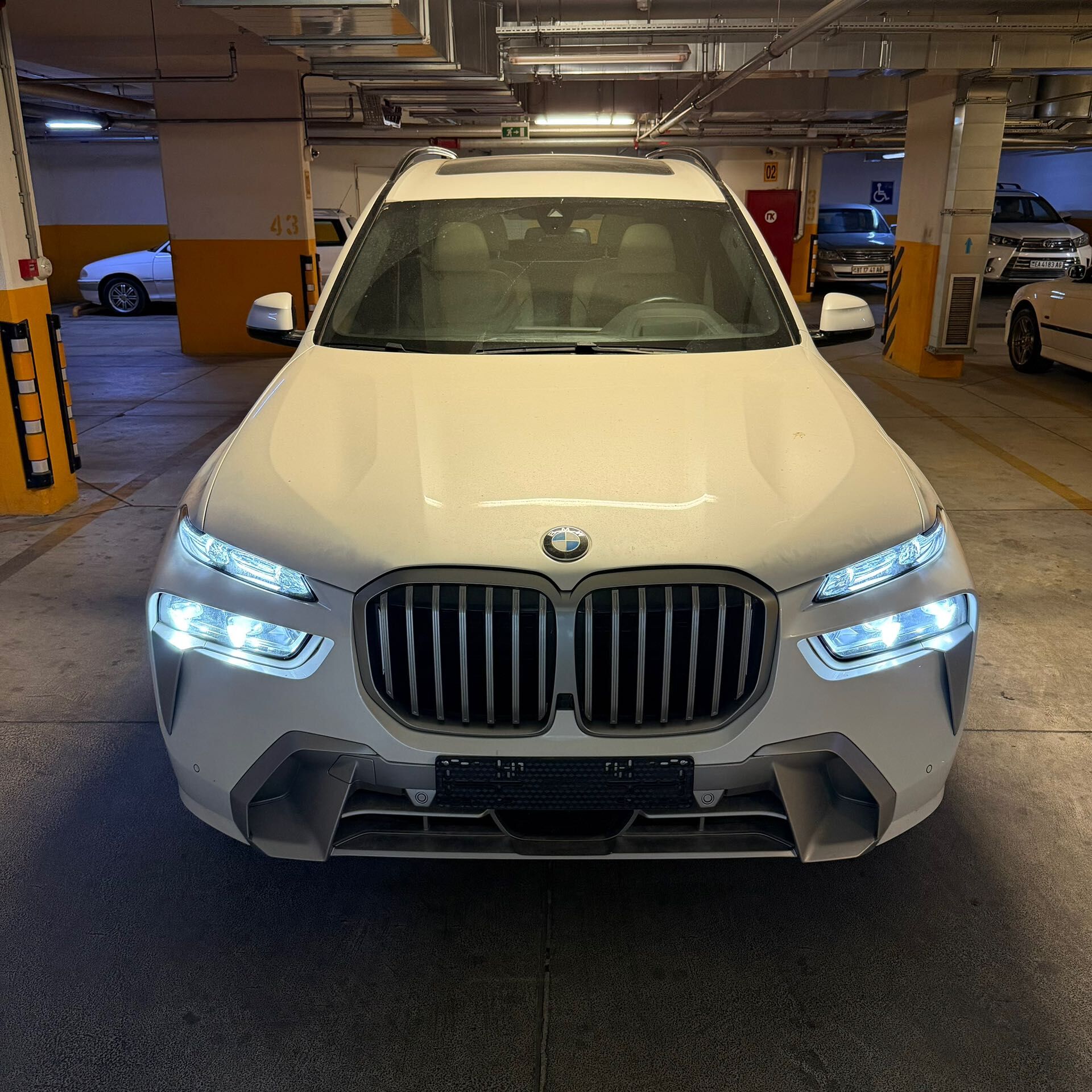 BMW X7 2021 - 1 055 000 TMT - Aşgabat - img 1