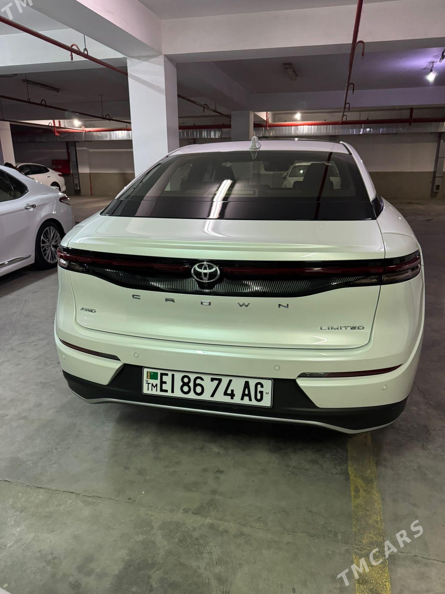 Toyota Crown 2023 - 630 000 TMT - Aşgabat - img 1