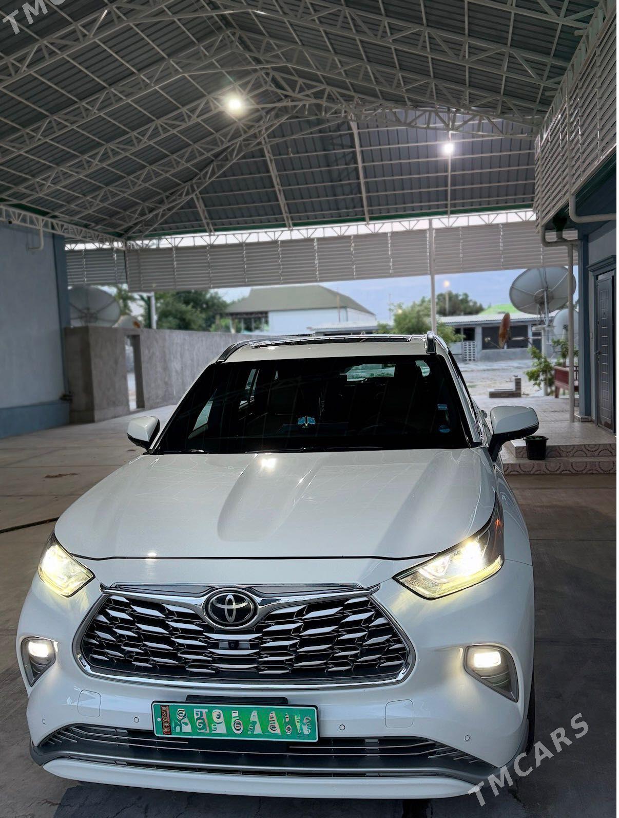 Toyota Highlander 2021 - 700 000 TMT - Aşgabat - img 1