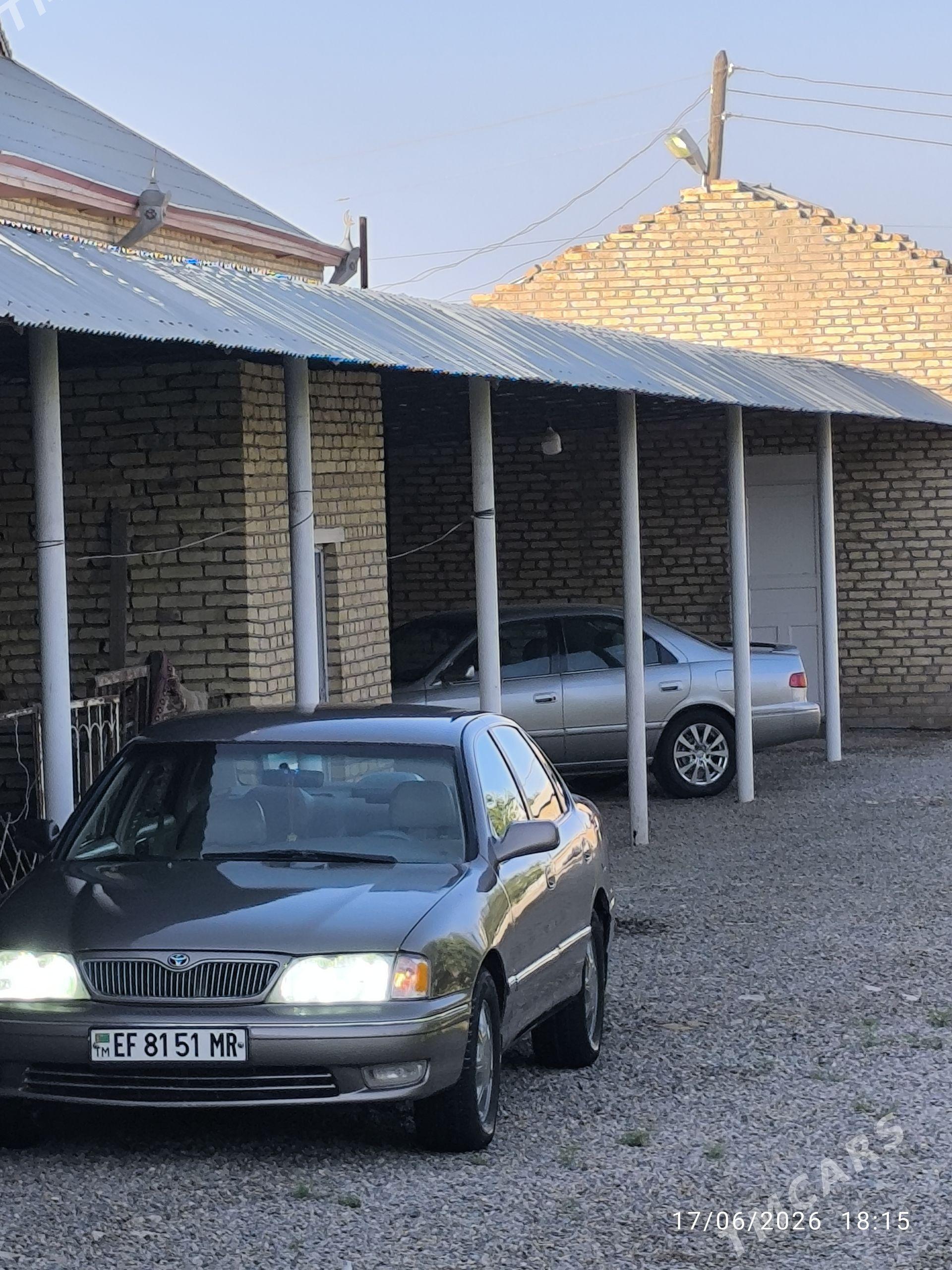 Toyota Avalon 1998 - 160 000 TMT - Мары - img 1