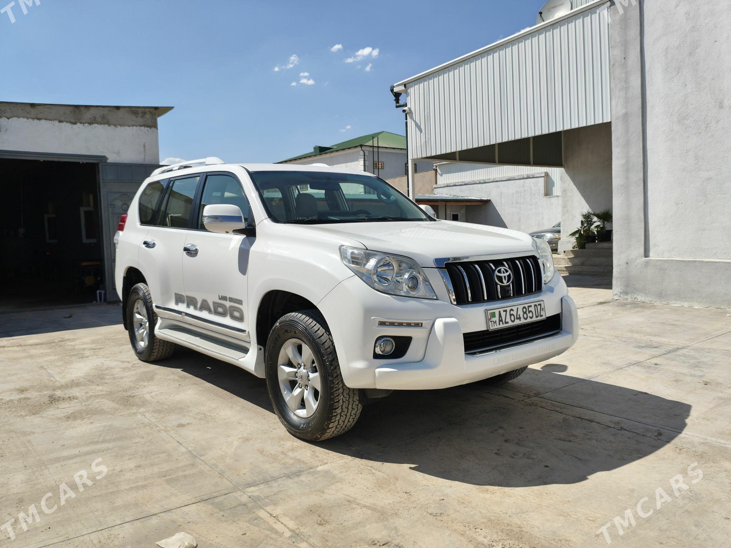 Toyota Land Cruiser Prado 2012 - 540 000 TMT - Gurbansoltan Eje - img 1