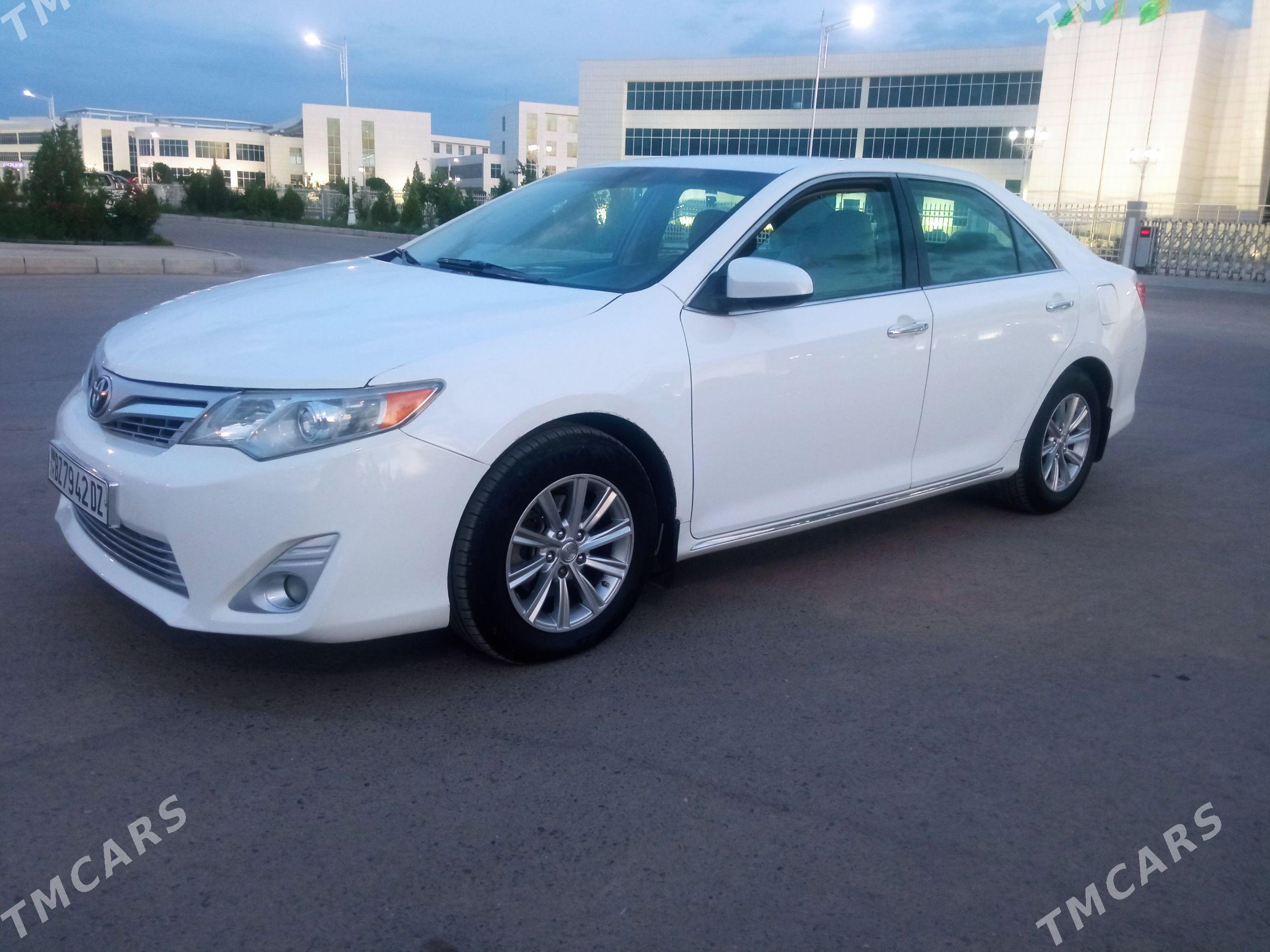 Toyota Camry 2012 - 210 000 TMT - Дашогуз - img 1