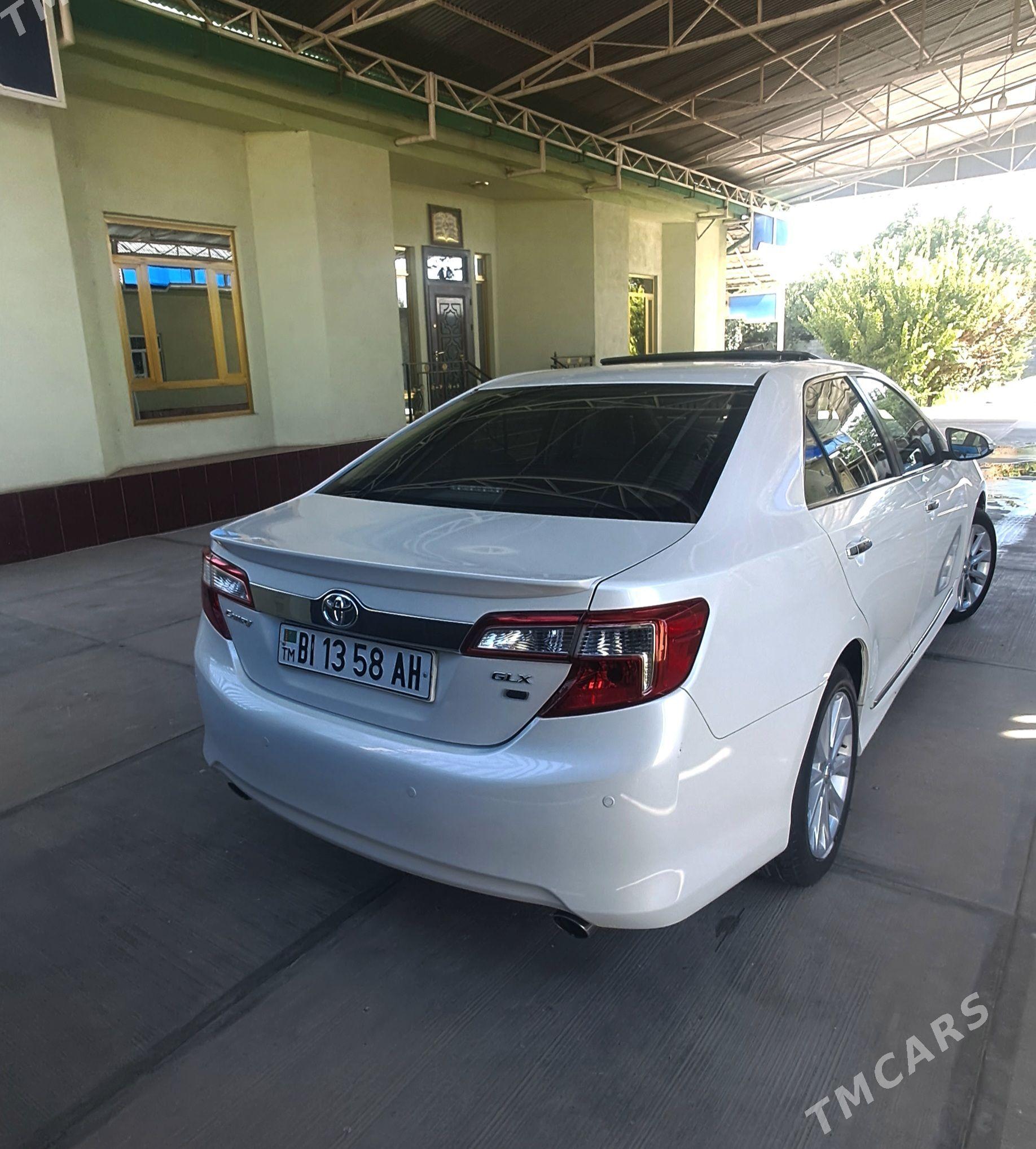 Toyota Camry 2013 - 300 000 TMT - "Алтын Асыр" Гундогар базары ( Толкучка) - img 1