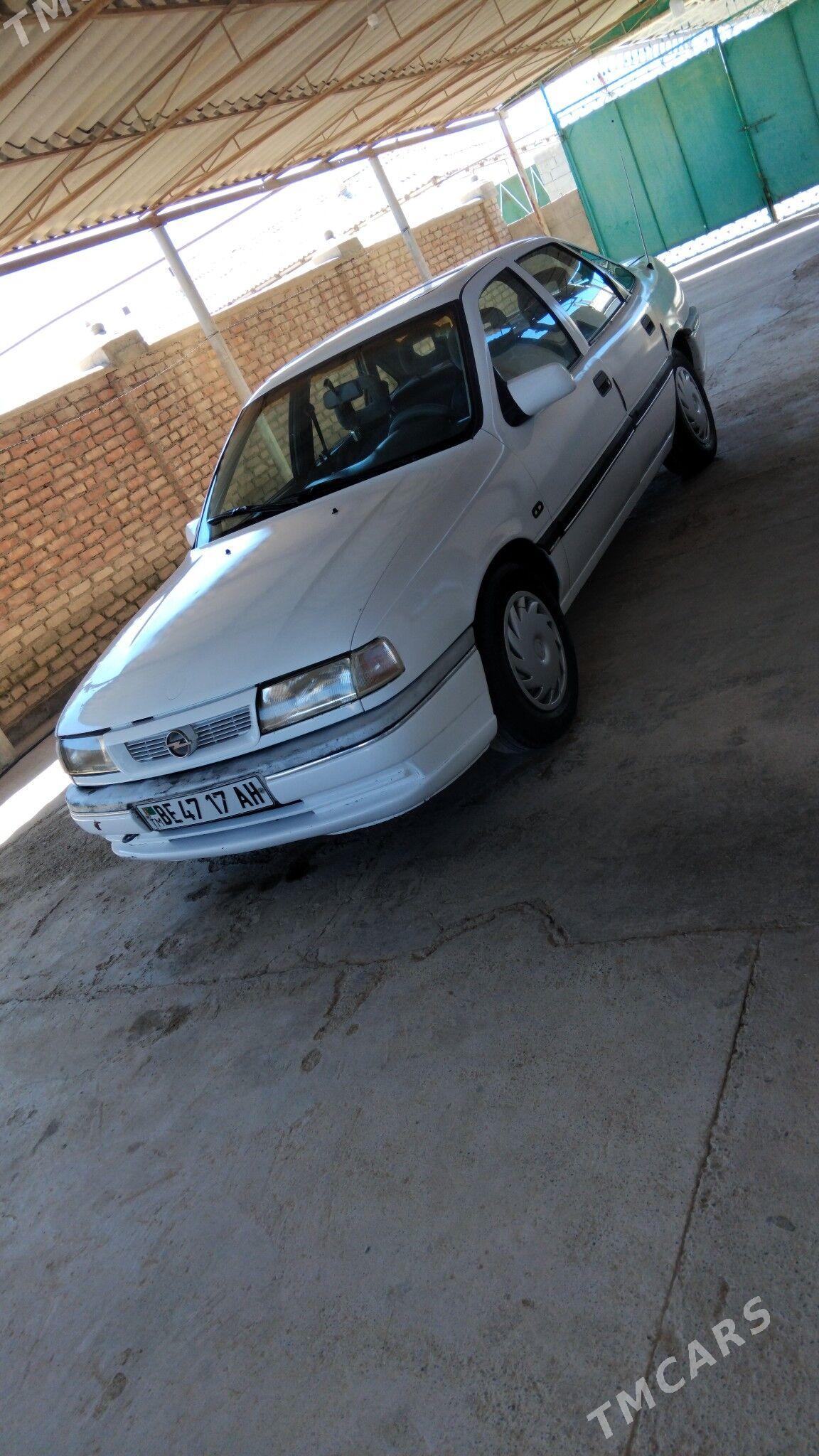 Opel Vectra 1993 - 42 000 TMT - Бахарден - img 1