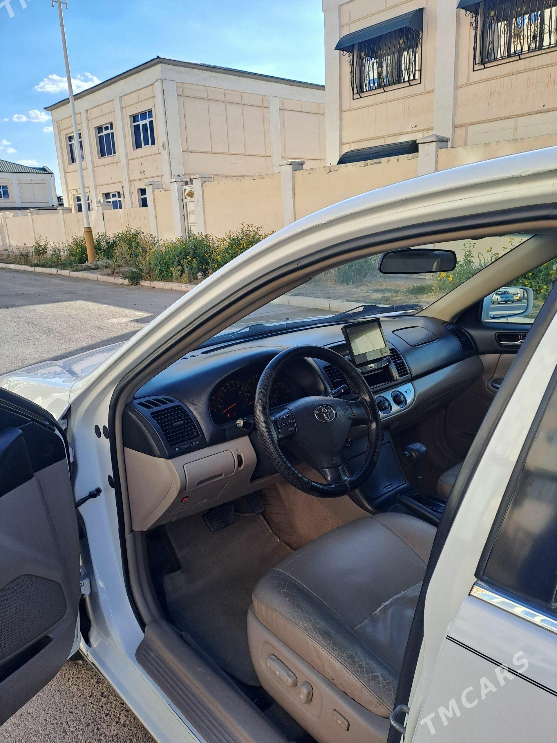 Toyota Camry 2005 - 300 000 TMT - Ходжамбаз - img 1