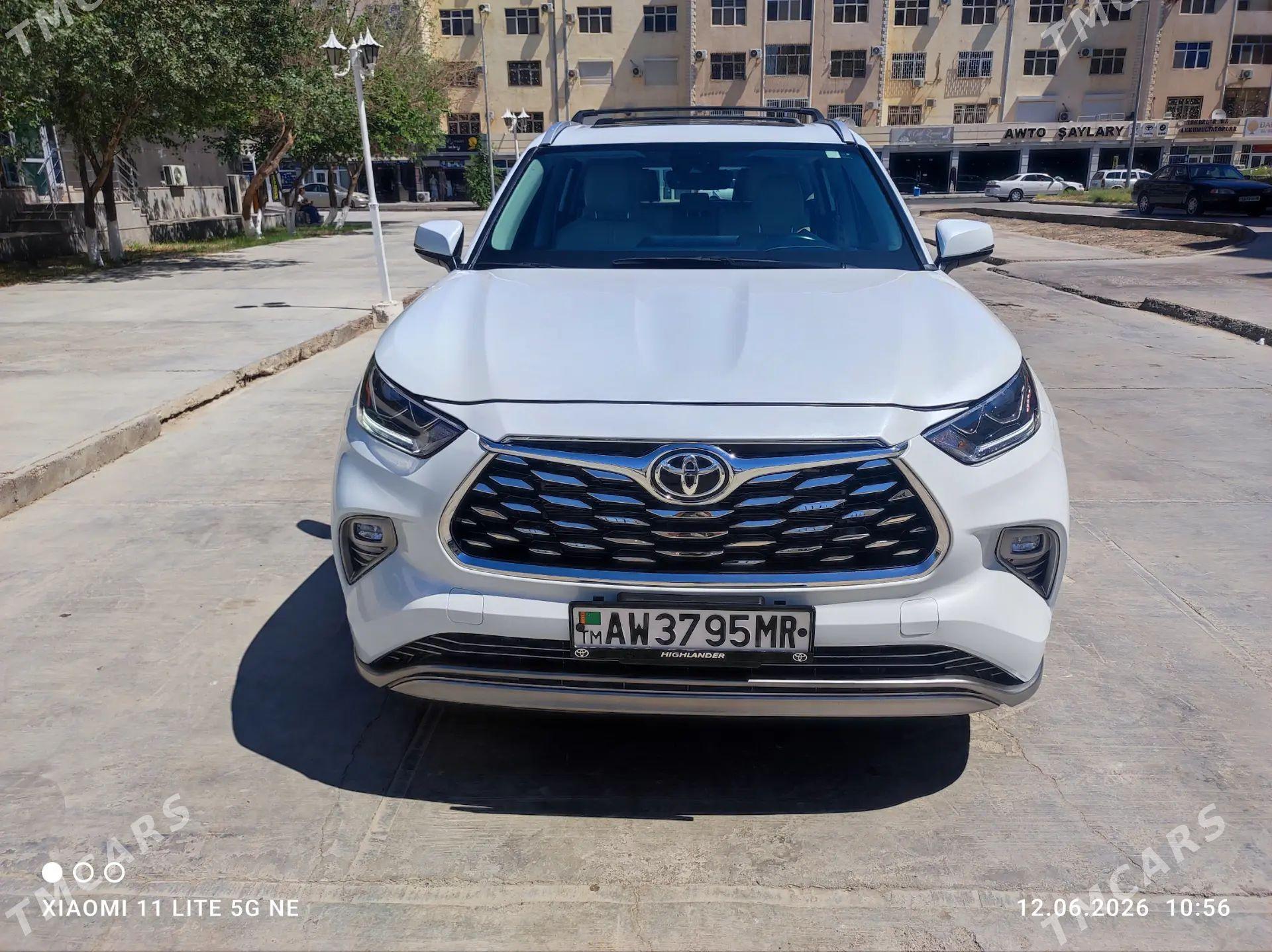 Toyota Highlander 2024 - 640 000 TMT - Мары - img 1
