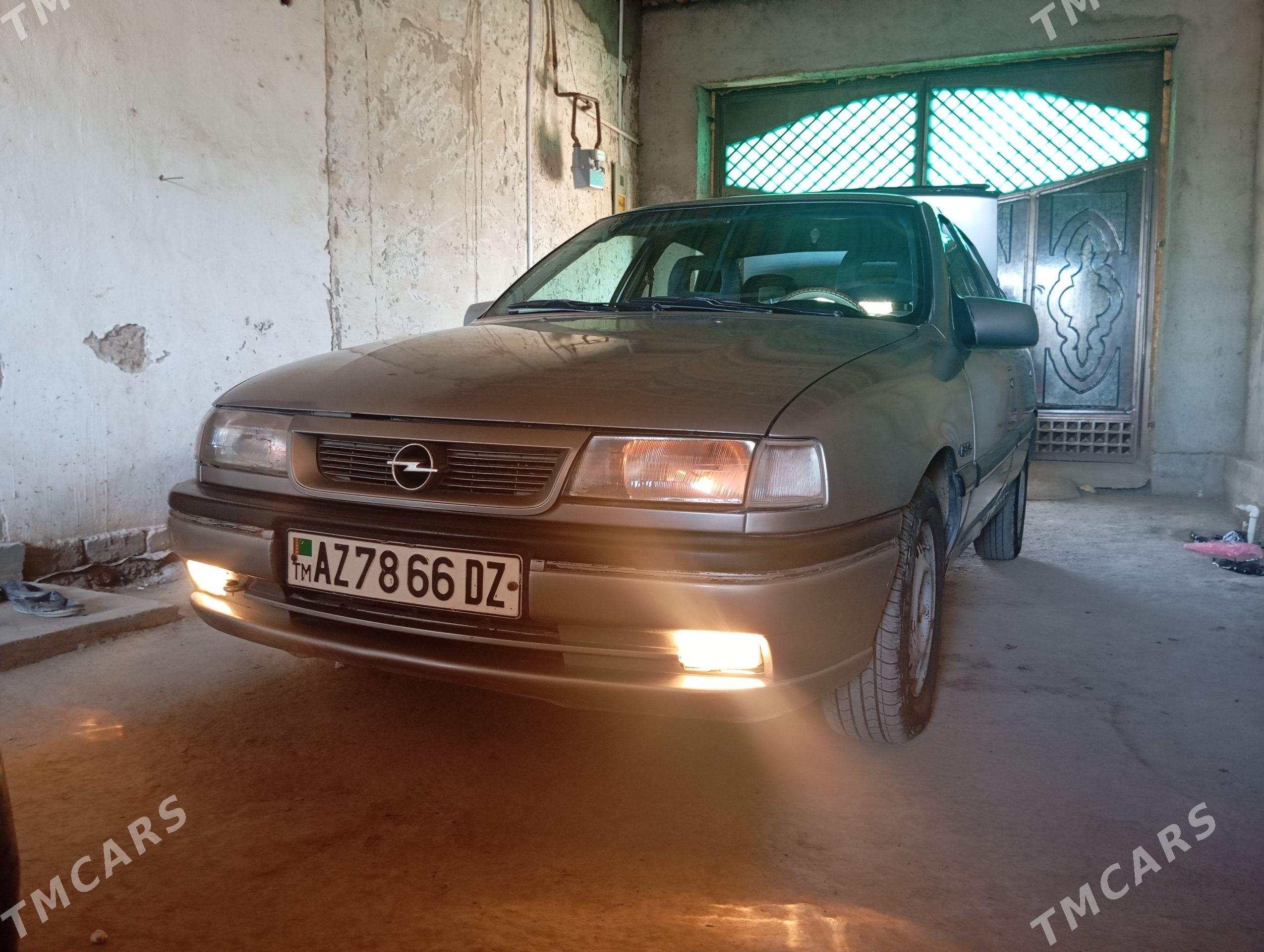 Opel Vectra 1994 - 65 000 TMT - Gurbansoltan Eje - img 1
