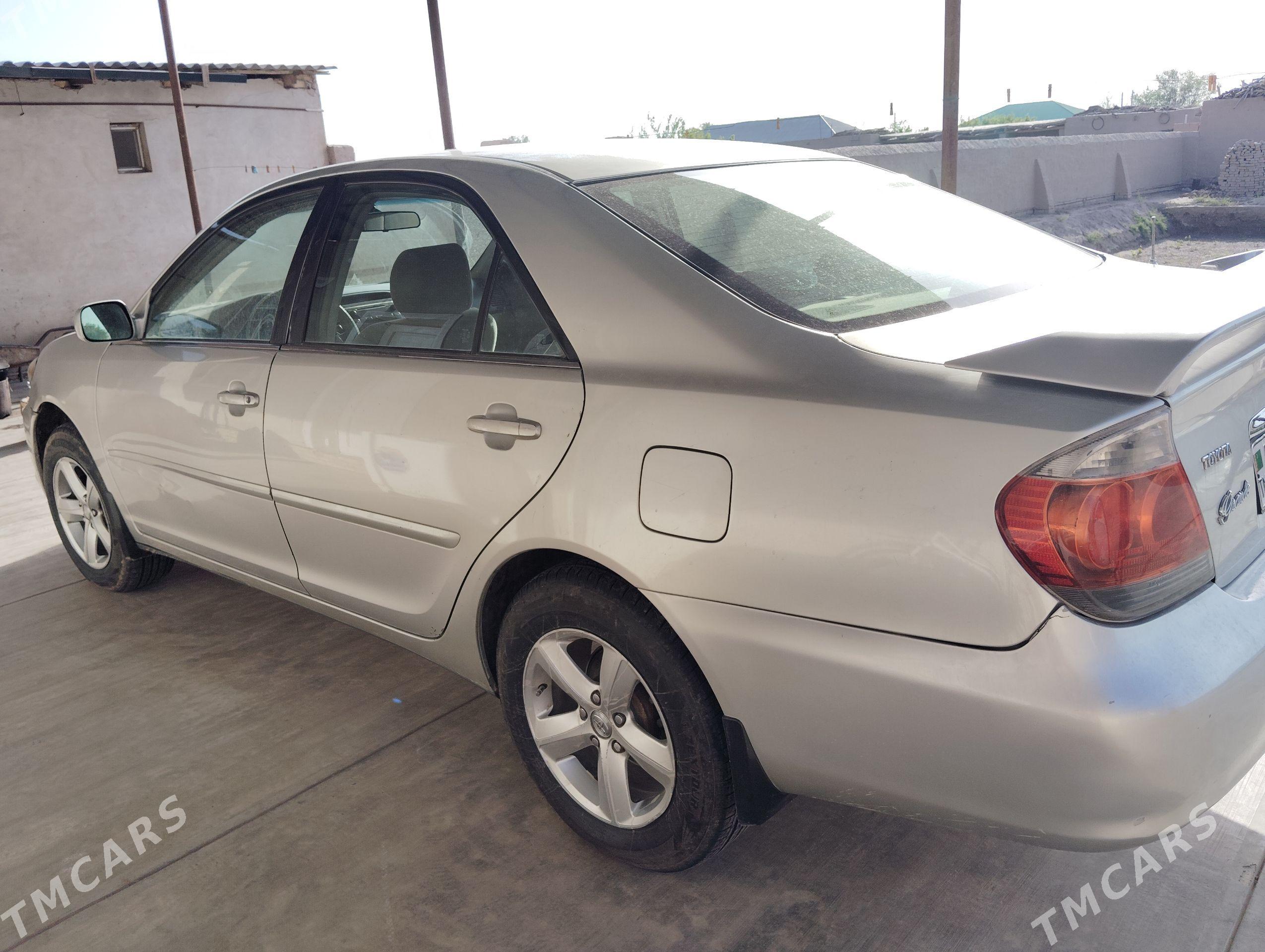 Toyota Camry 2005 - 170 000 TMT - Шабатский этрап - img 1