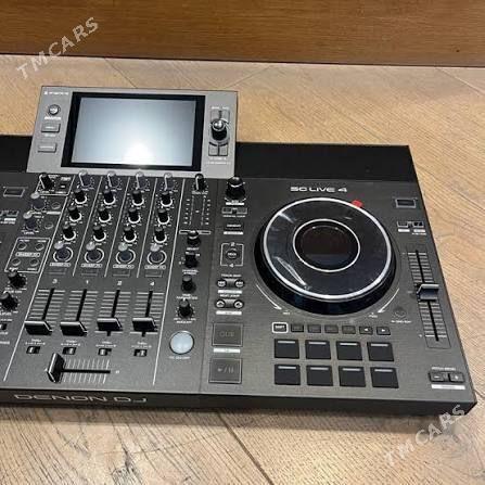 Denon Dj sice live 4 - Хазар - img 1
