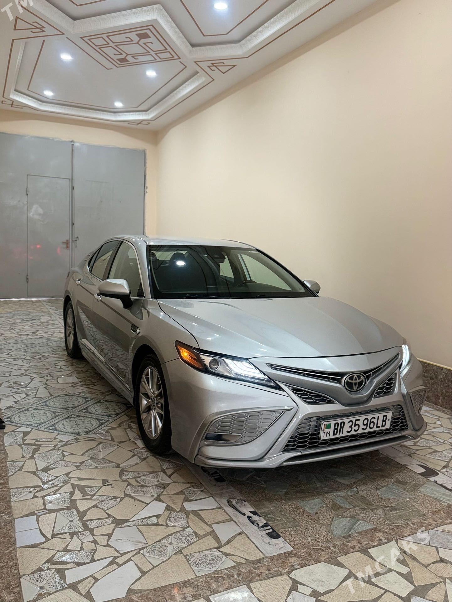 Toyota Camry 2021 - 328 000 TMT - Сакар - img 1