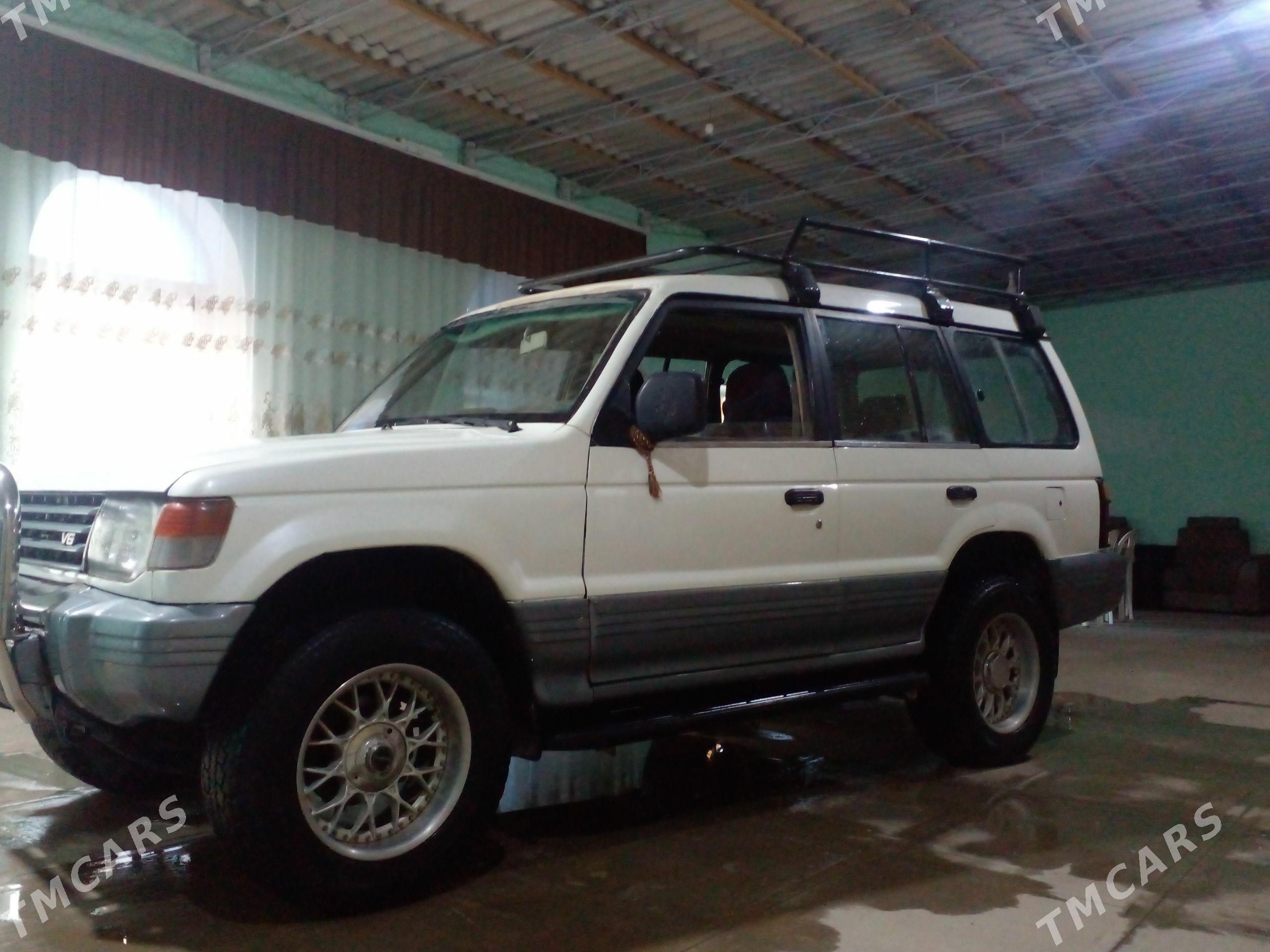 Mitsubishi Montero 1995 - 100 000 TMT - Saýat - img 1
