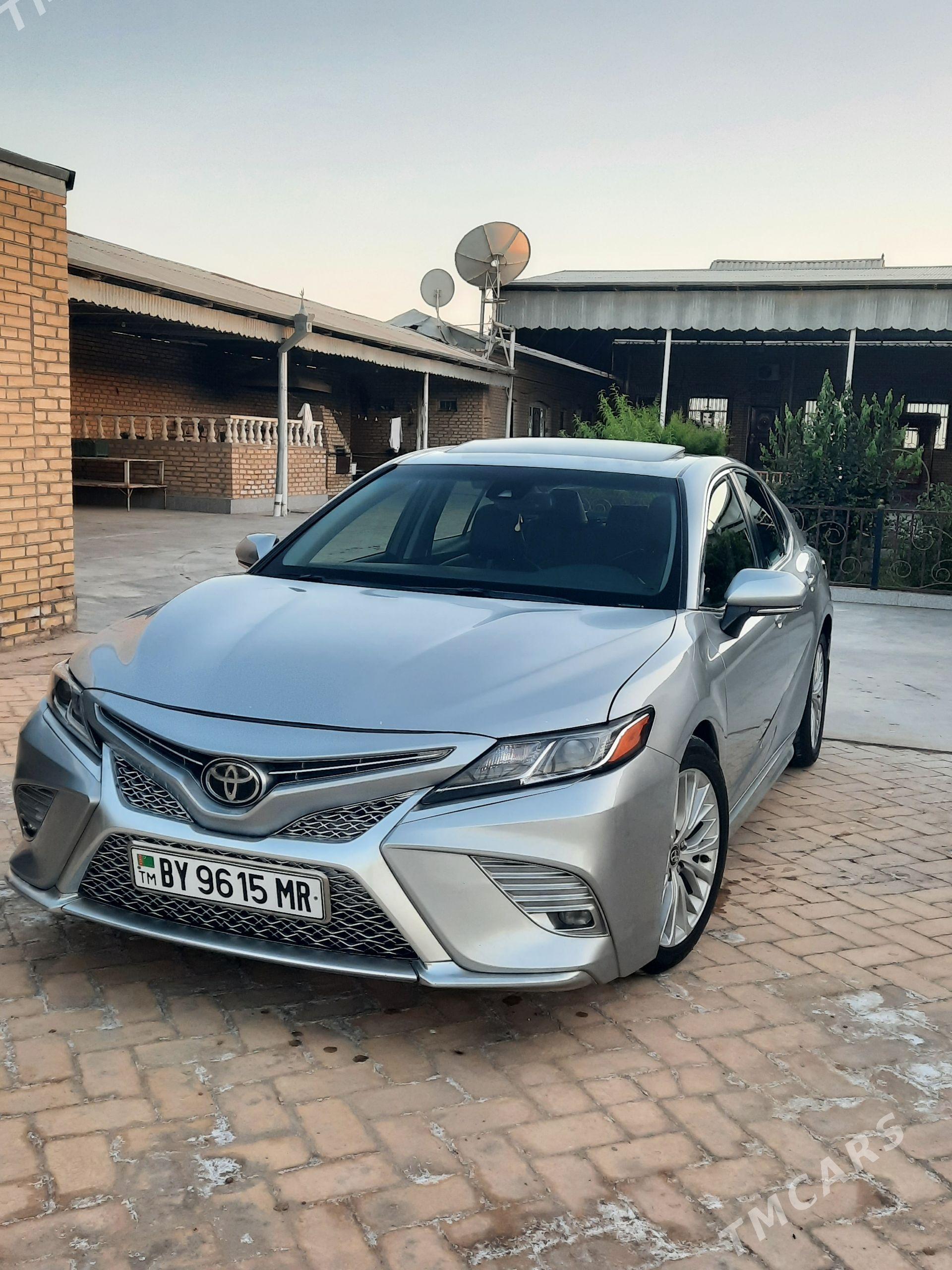 Toyota Camry 2018 - 340 000 TMT - Байрамали - img 1