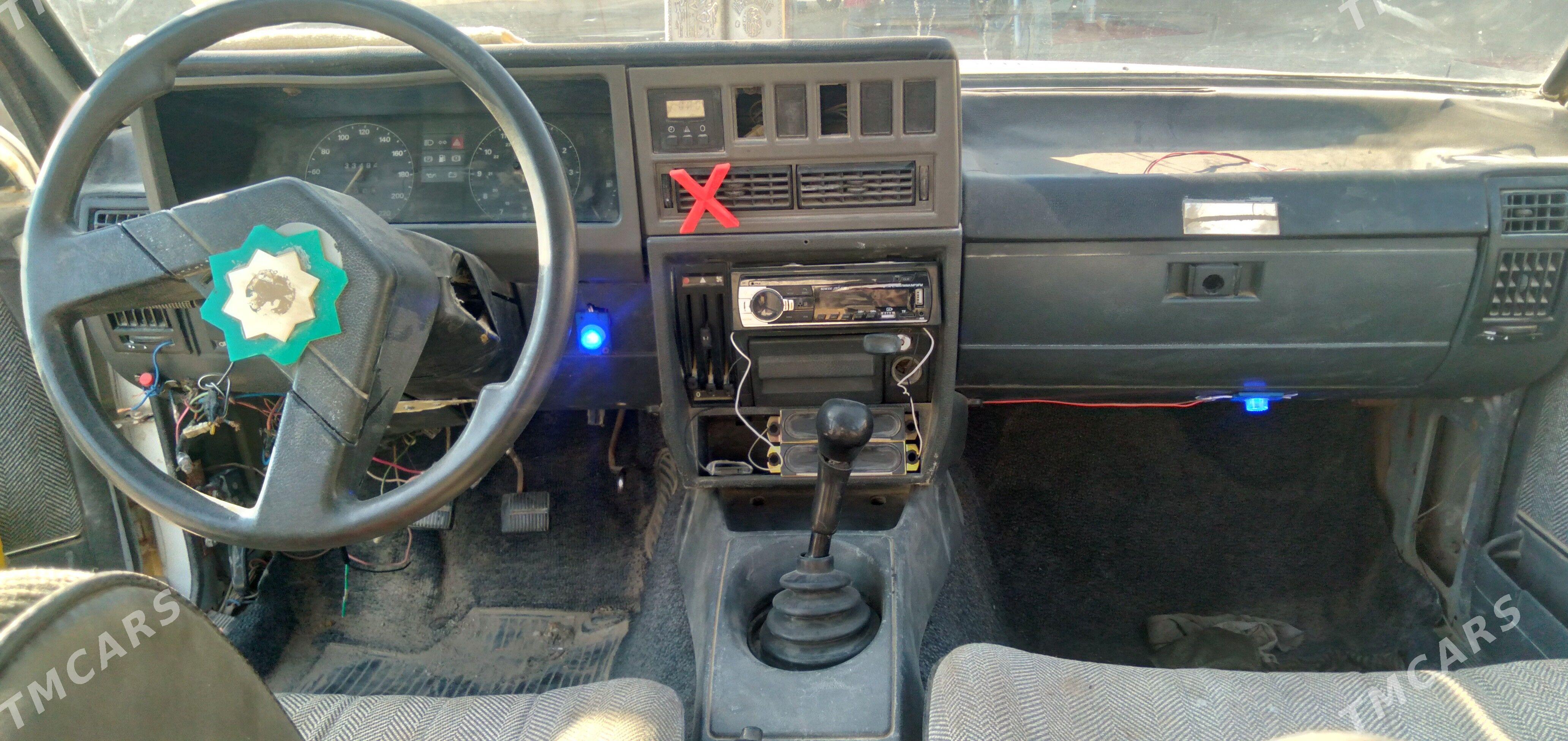 Opel Omega 1992 - 10 000 TMT - Теджен - img 1