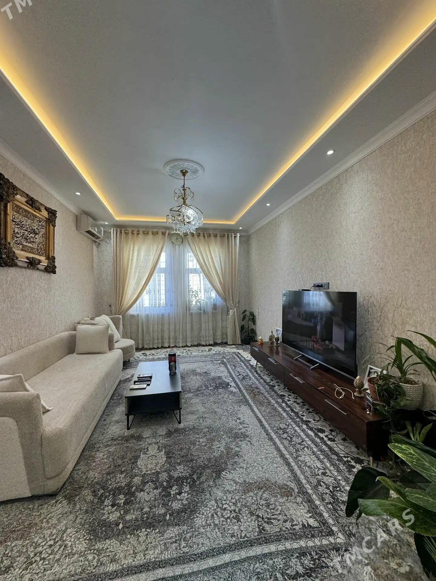 Mir3 9/8et 3kom 82m² - Мир 3 - img 1