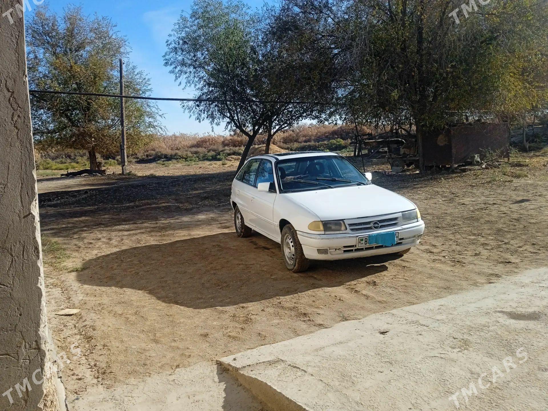 Opel Astra 1992 - 35 000 TMT - Gurbansoltan Eje - img 1