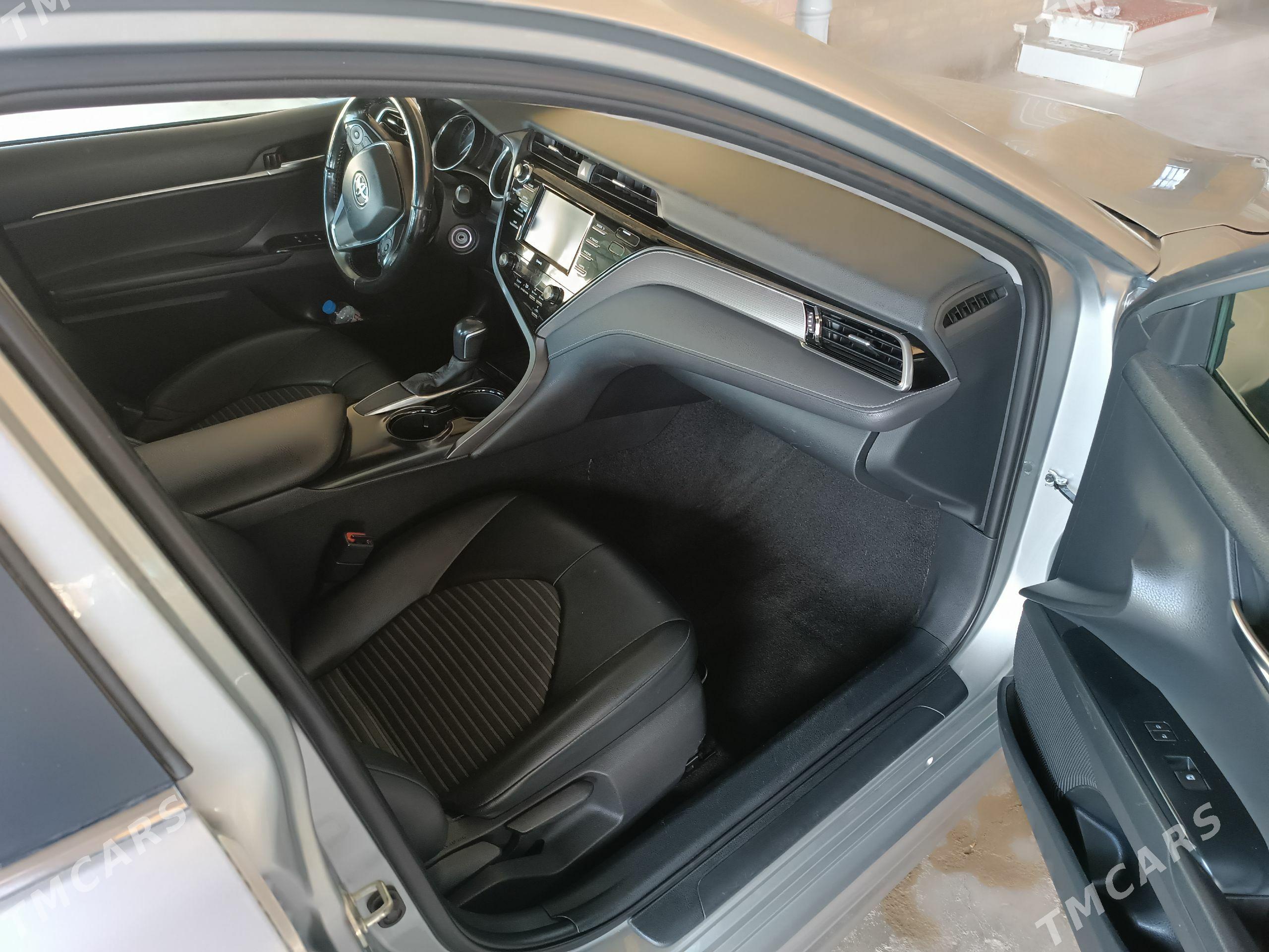 Toyota Camry 2020 - 360 000 TMT - Дянев - img 1