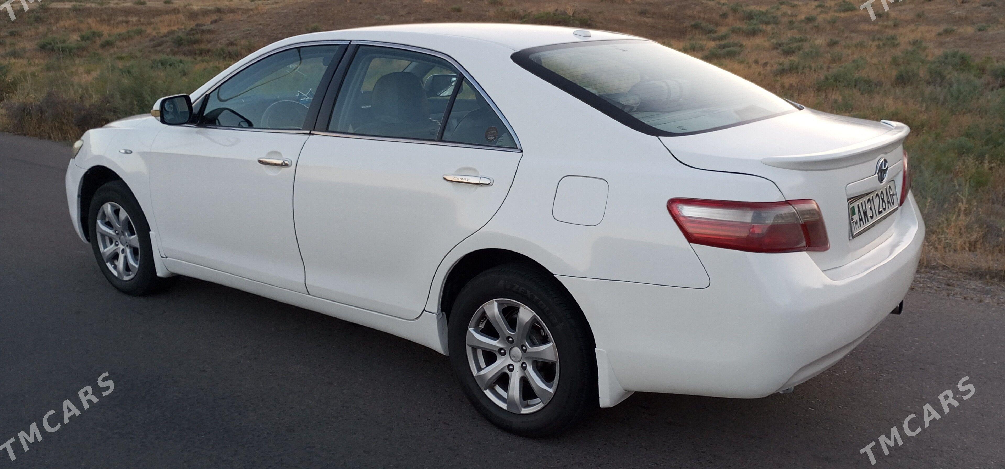 Toyota Camry 2008 - 155 000 TMT - Берзенги - img 1
