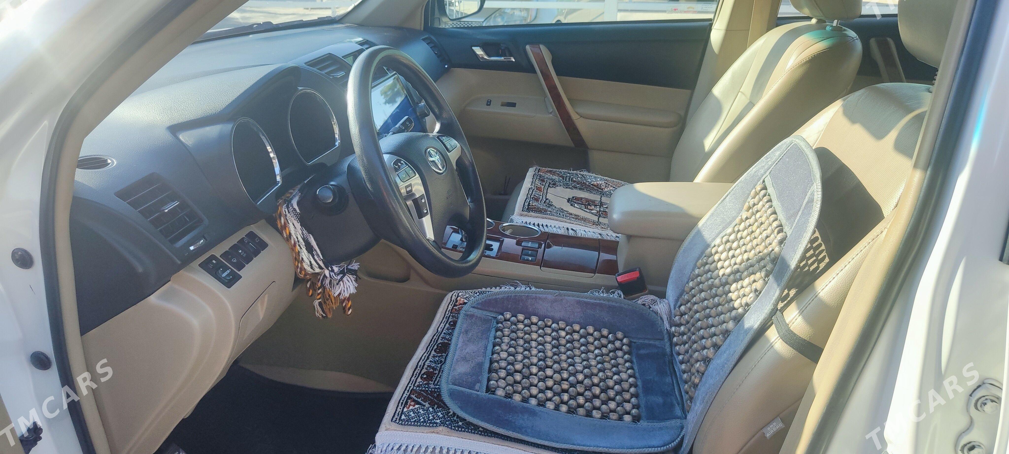 Toyota Highlander 2012 - 380 000 TMT - Mary - img 1