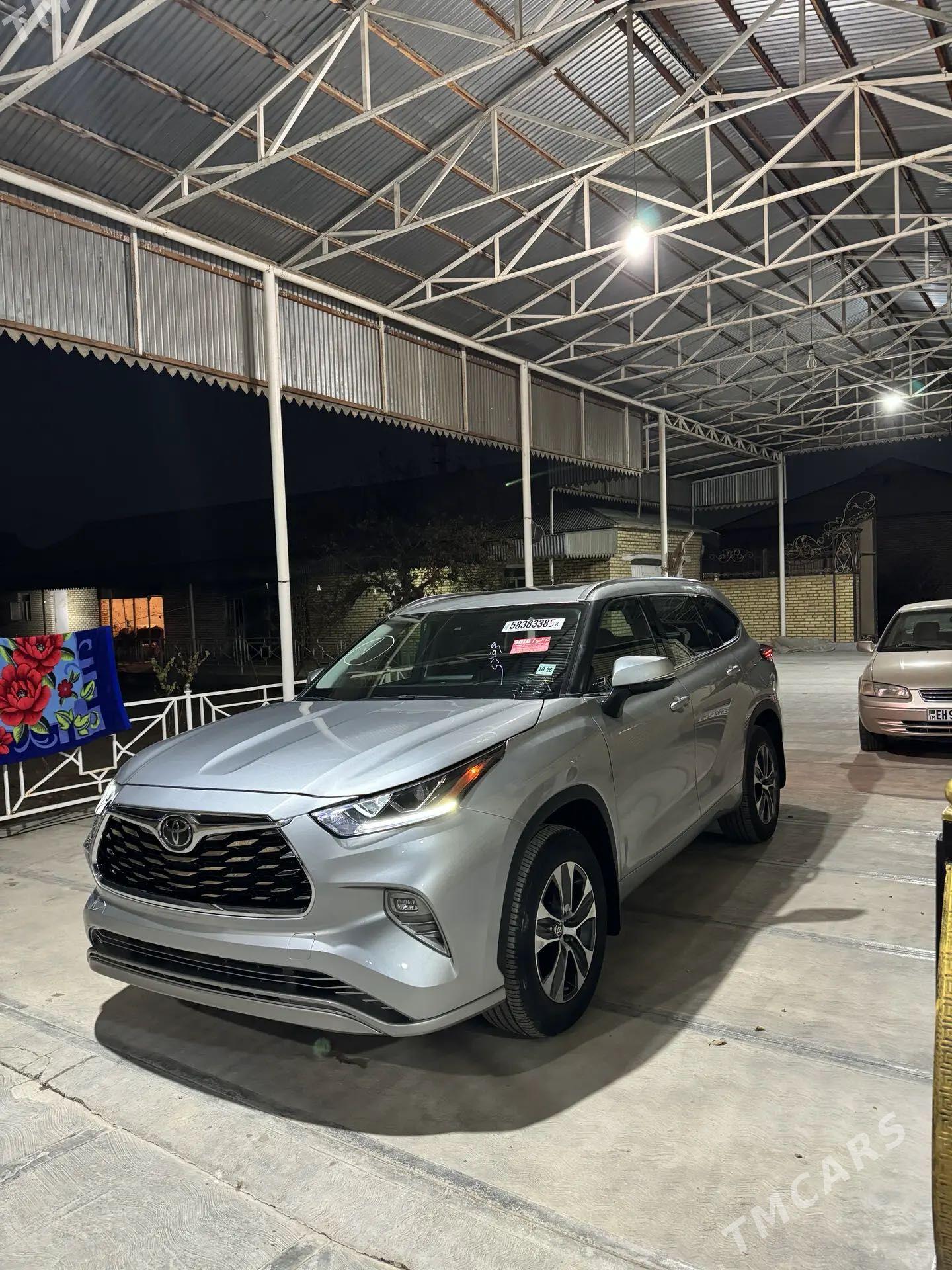 Toyota Highlander 2021 - 640 000 TMT - Койтендаг - img 1