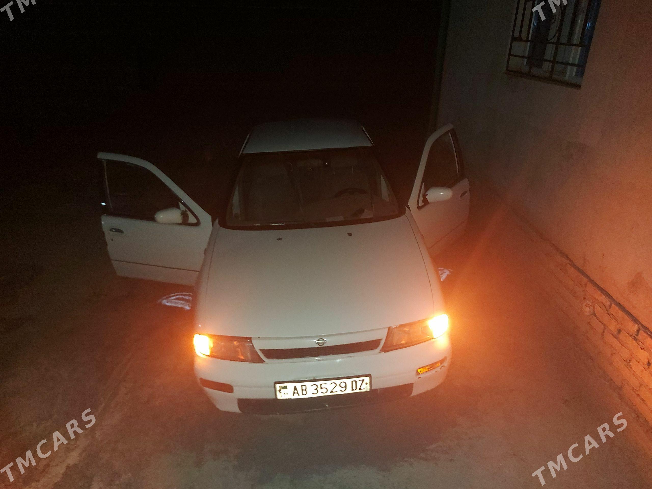 Nissan Altima 1994 - 40 000 TMT - Дашогуз - img 1