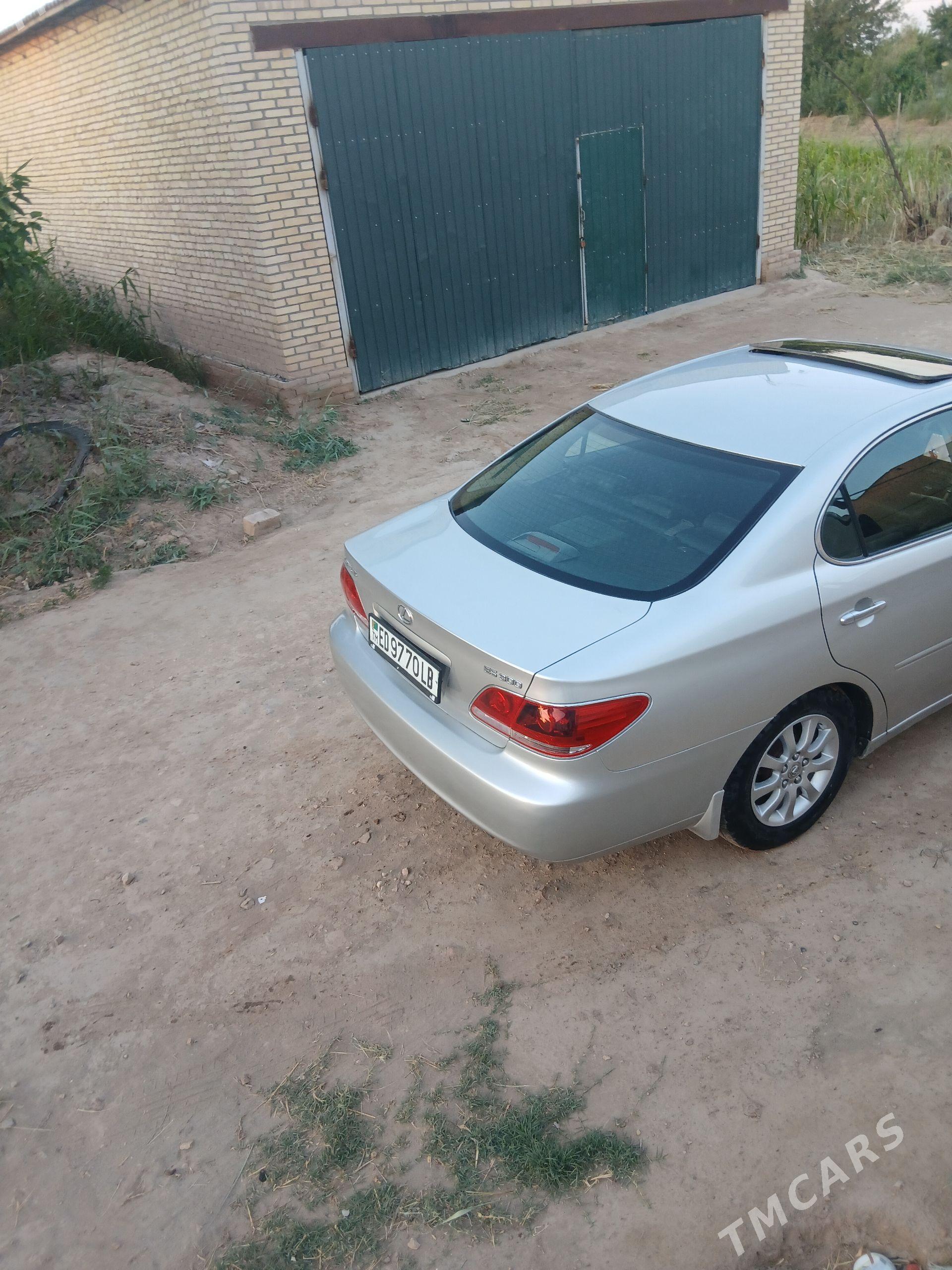Lexus ES 300 2003 - 235 000 TMT - Halaç - img 1
