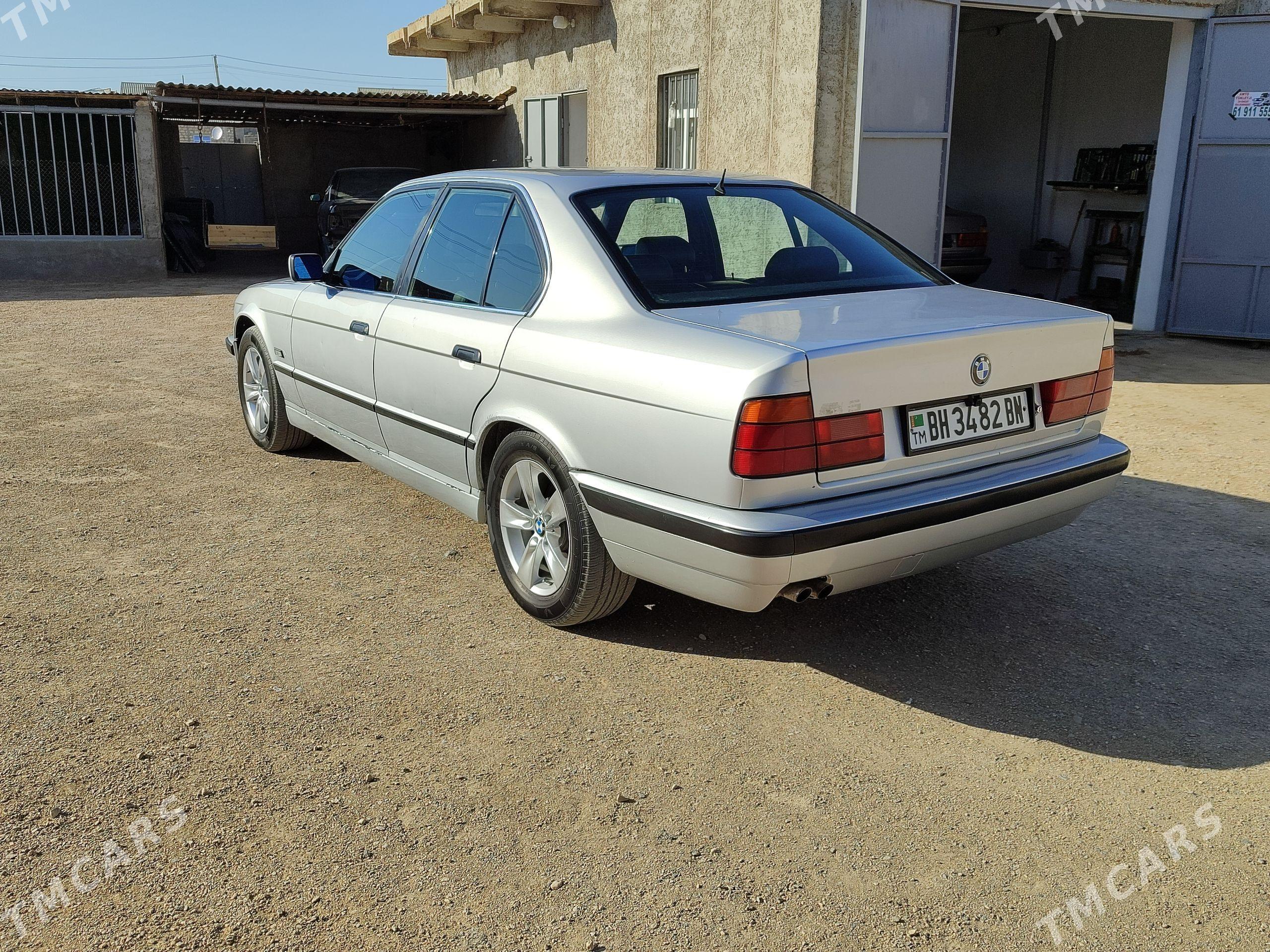 BMW 525 1993 - 74 000 TMT - Гумдаг - img 1