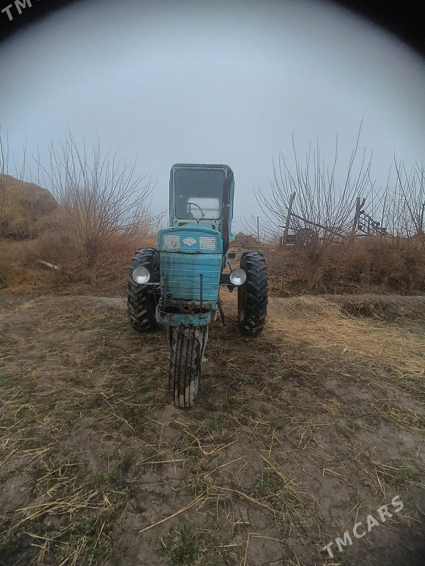 MTZ T-28 1989 - 30 000 TMT - Чарджоу - img 1