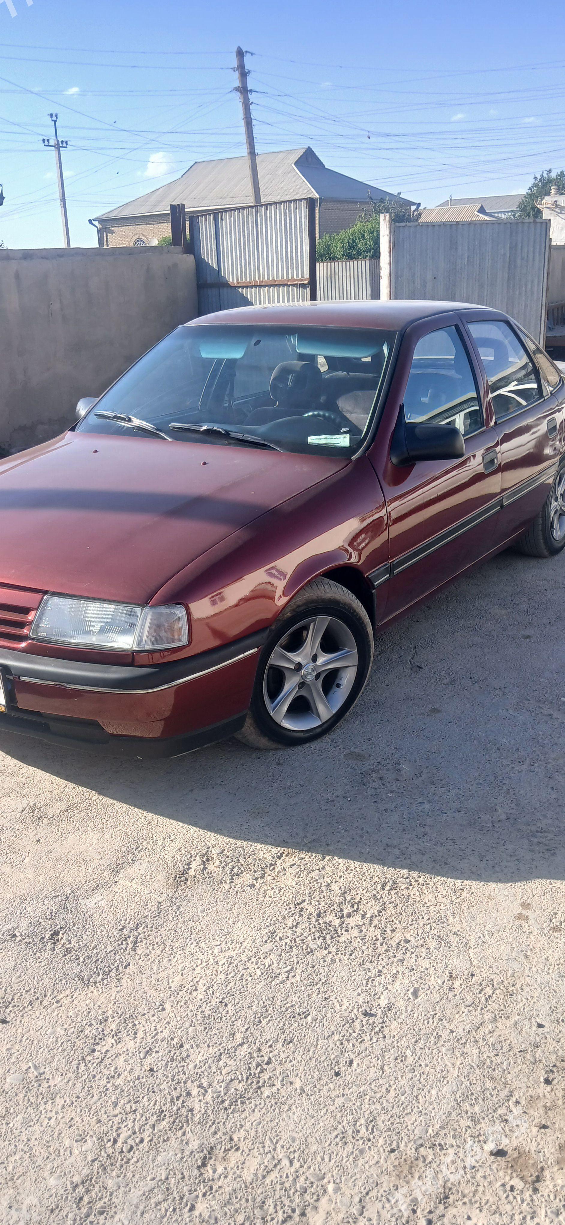 Opel Vectra 1992 - 51 000 TMT - Sakarçäge - img 1