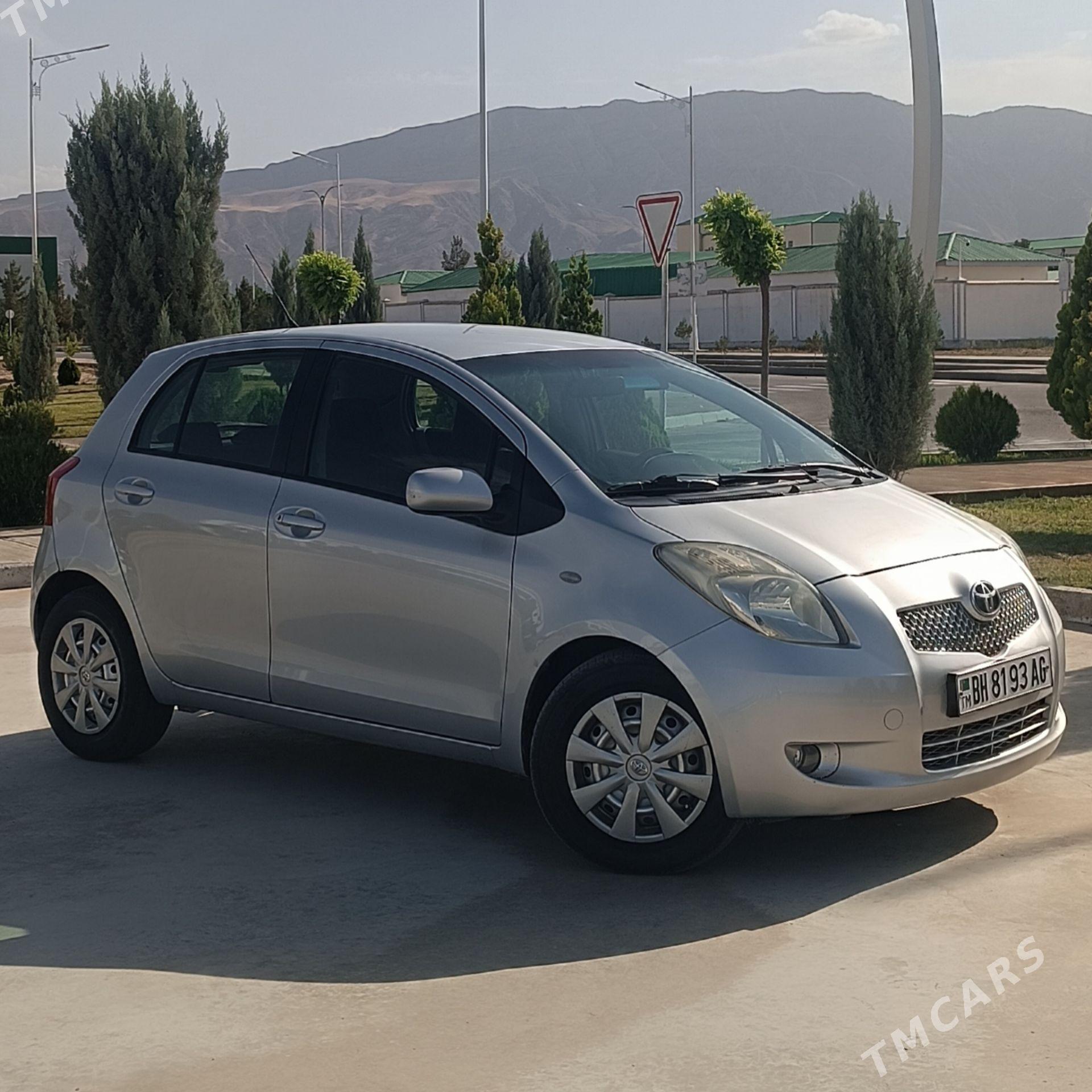 Toyota Yaris 2007 - 120 000 TMT - 10 мкр - img 1