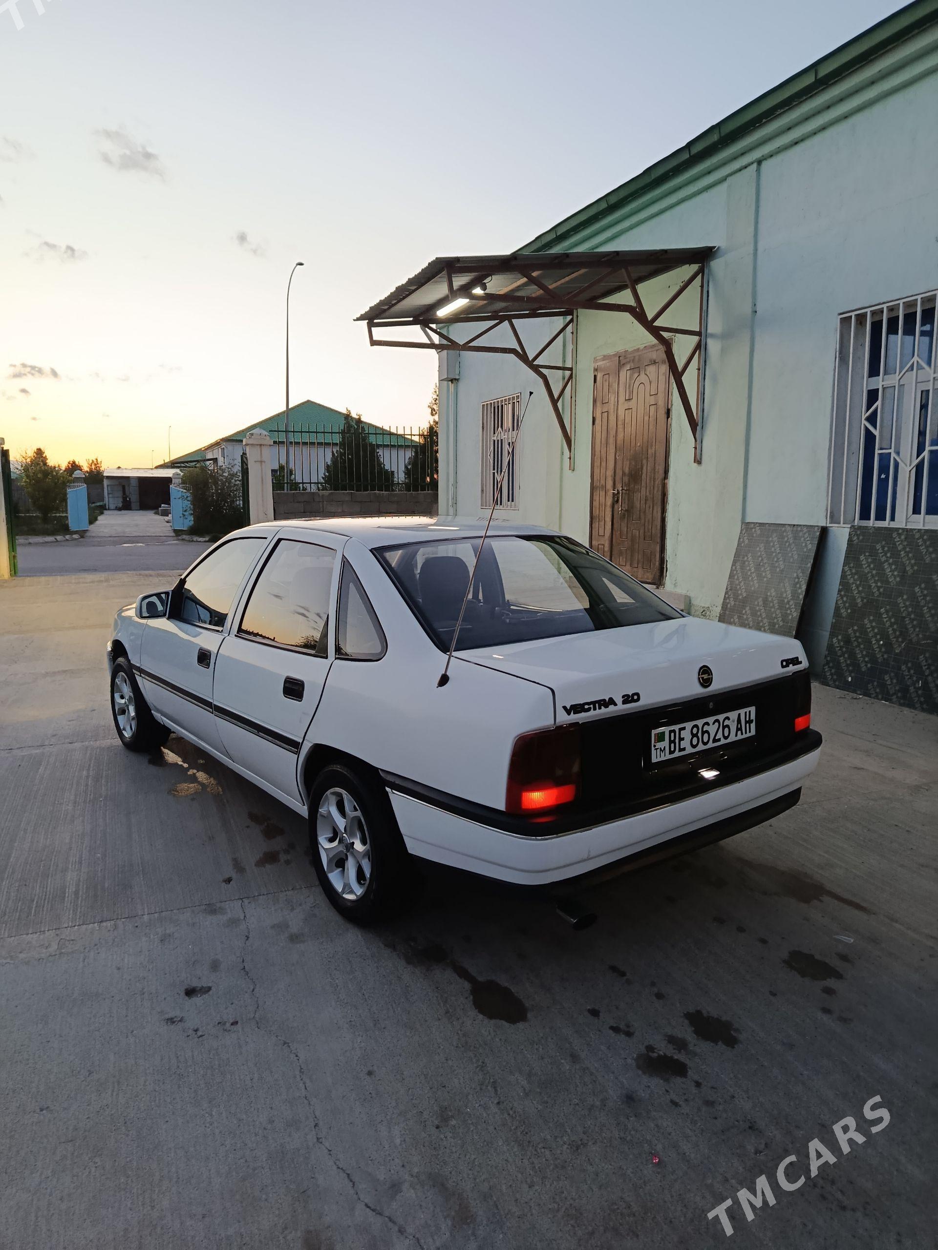 Opel Vectra 1990 - 47 000 TMT - Гёкдепе - img 1