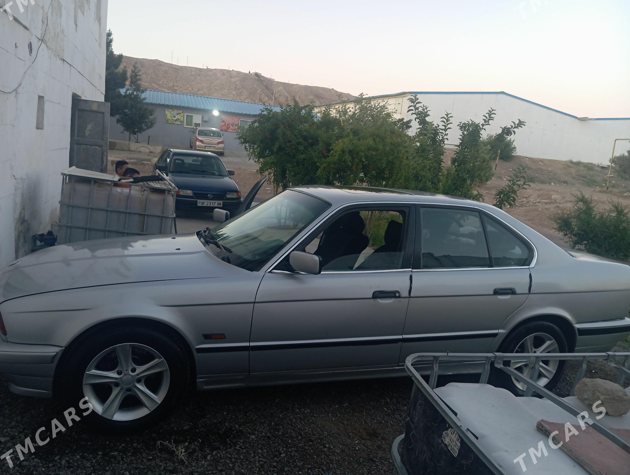 BMW 525 1993 - 70 000 TMT - Ёлётен - img 1