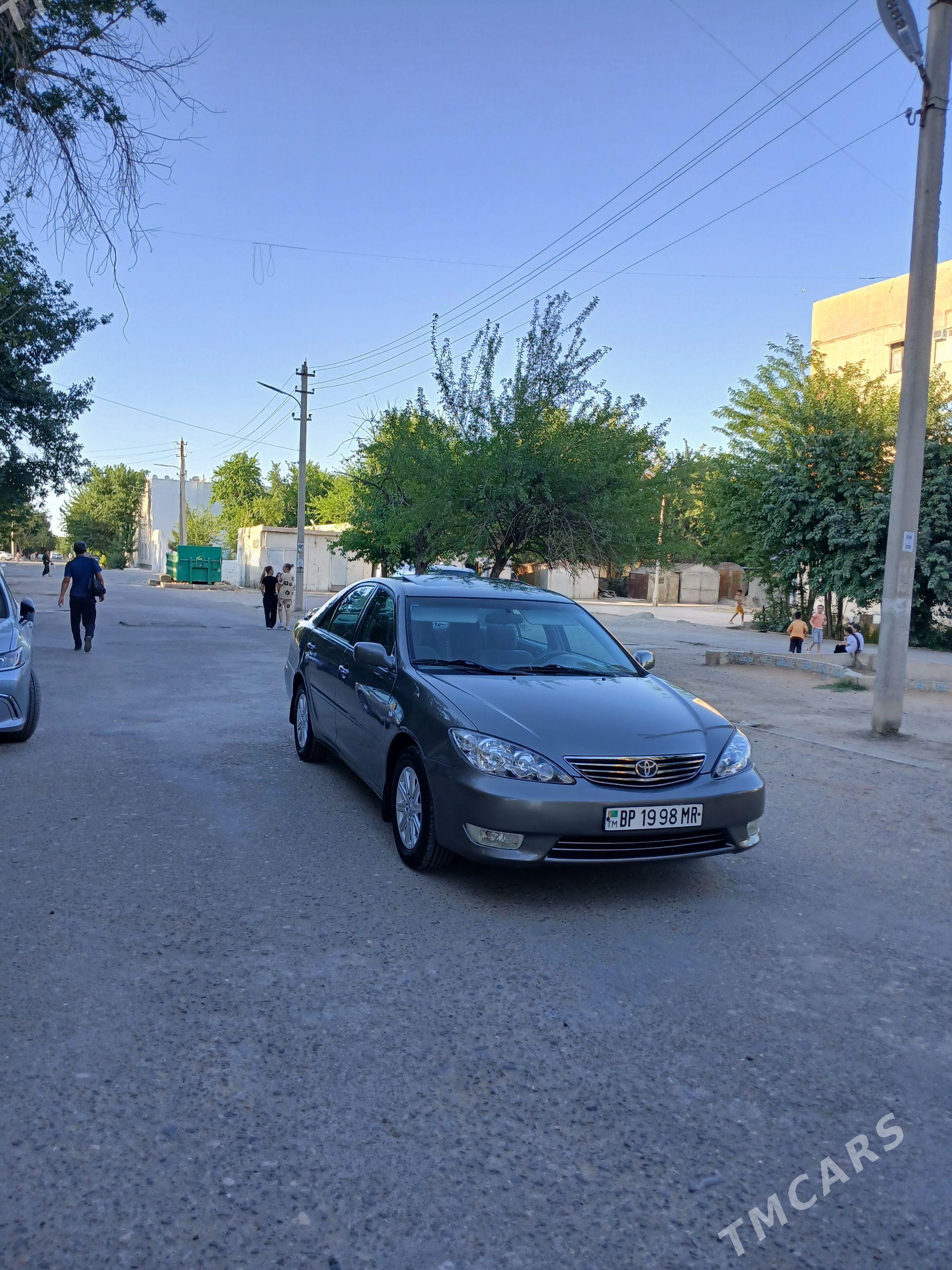 Toyota Camry 2005 - 185 000 TMT - Мары - img 1