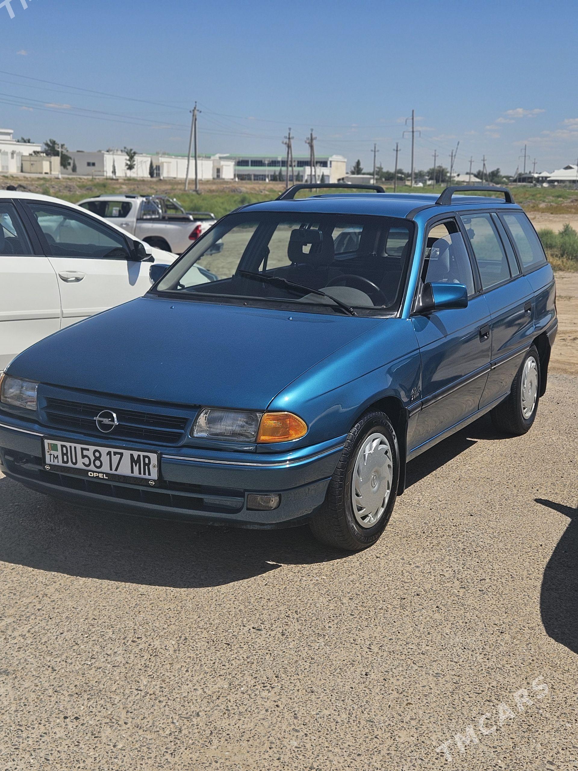 Opel Astra 1993 - 68 000 TMT - Мары - img 1
