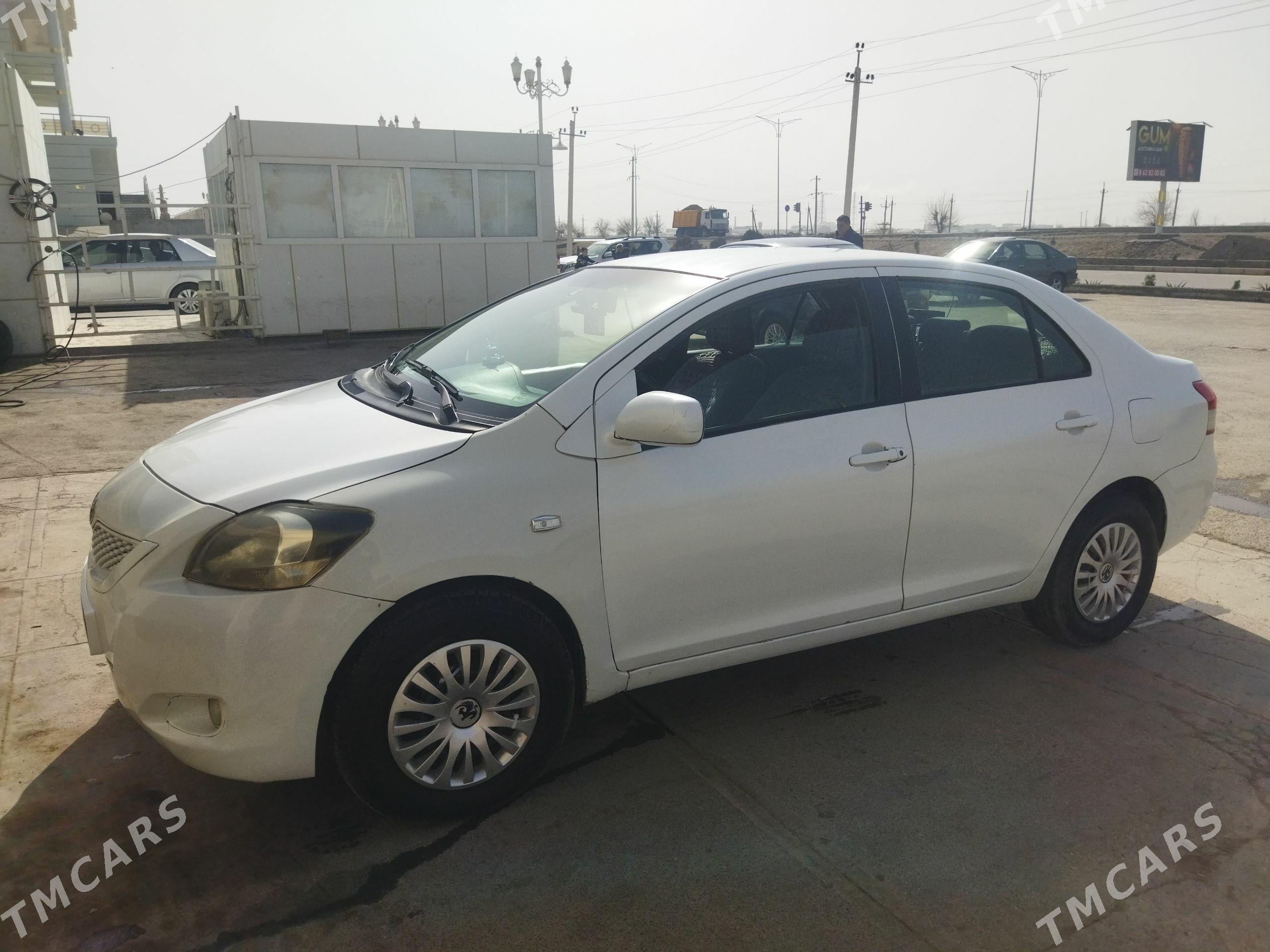 Toyota Yaris 2010 - 115 000 TMT - Türkmenabat - img 1