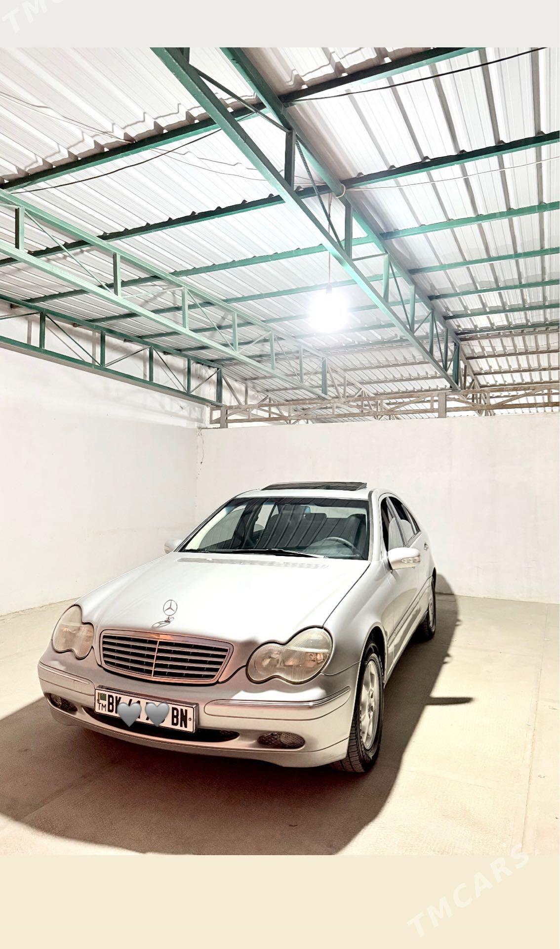 Mercedes-Benz C-Class 2001 - 130 000 TMT - Balkanabat - img 1