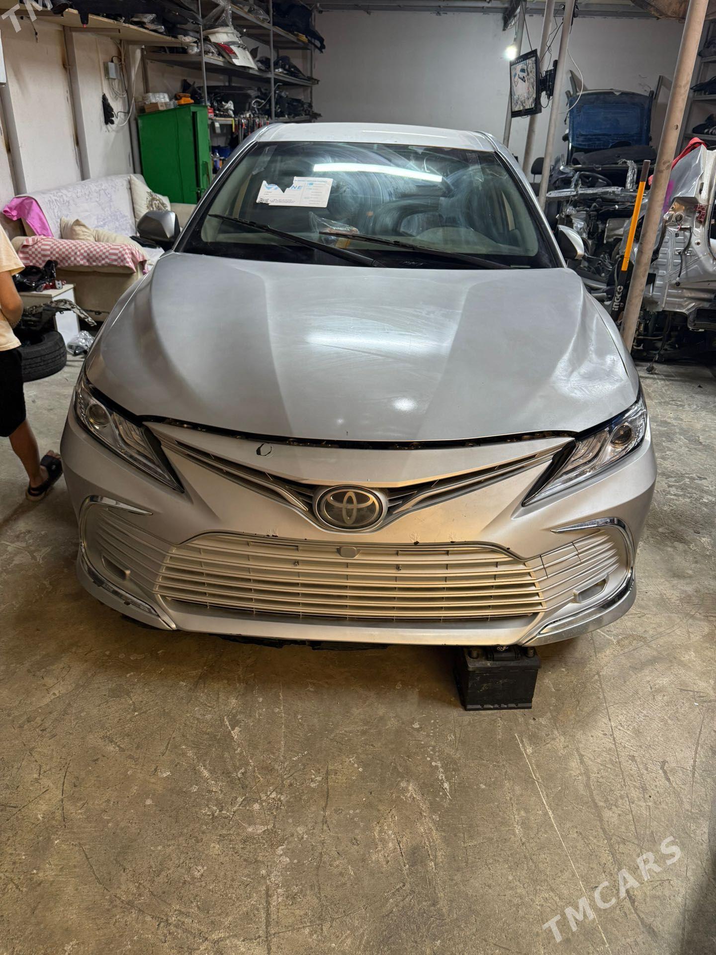 Toyota Camry 2022 - 285 000 TMT - Бедев - img 1