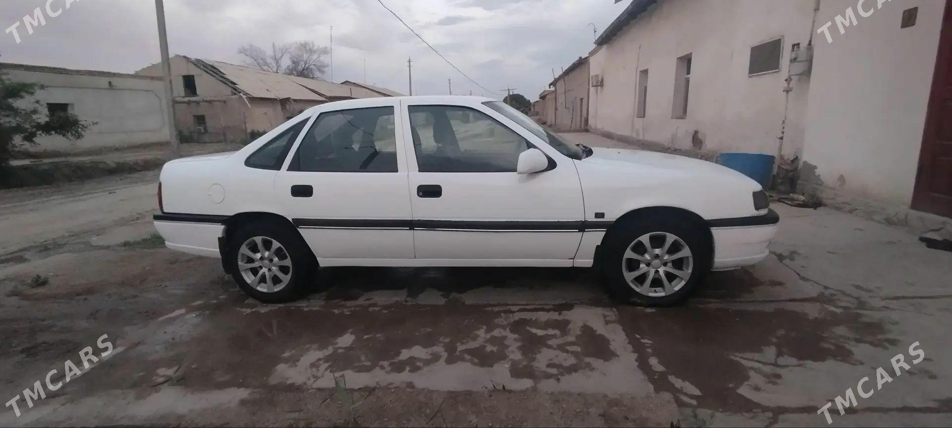 Opel Vectra 1994 - 55 000 TMT - Гурбансолтан Едже - img 1