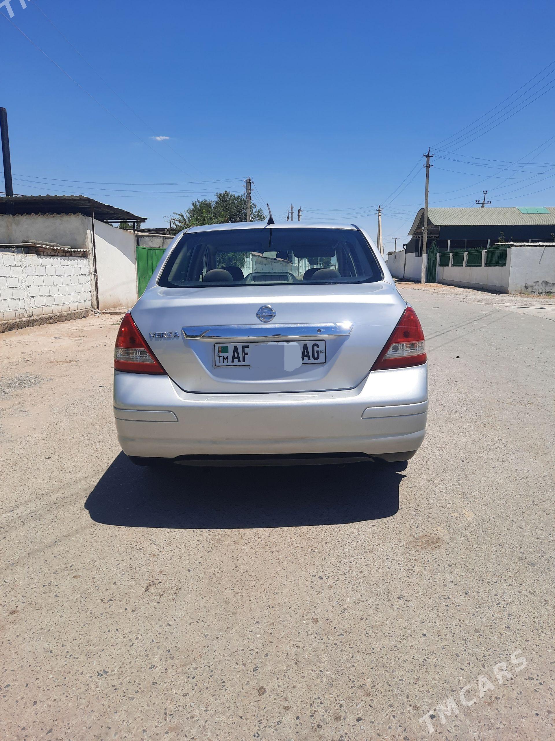 Nissan Versa 2010 - 130 000 TMT - Aşgabat - img 1