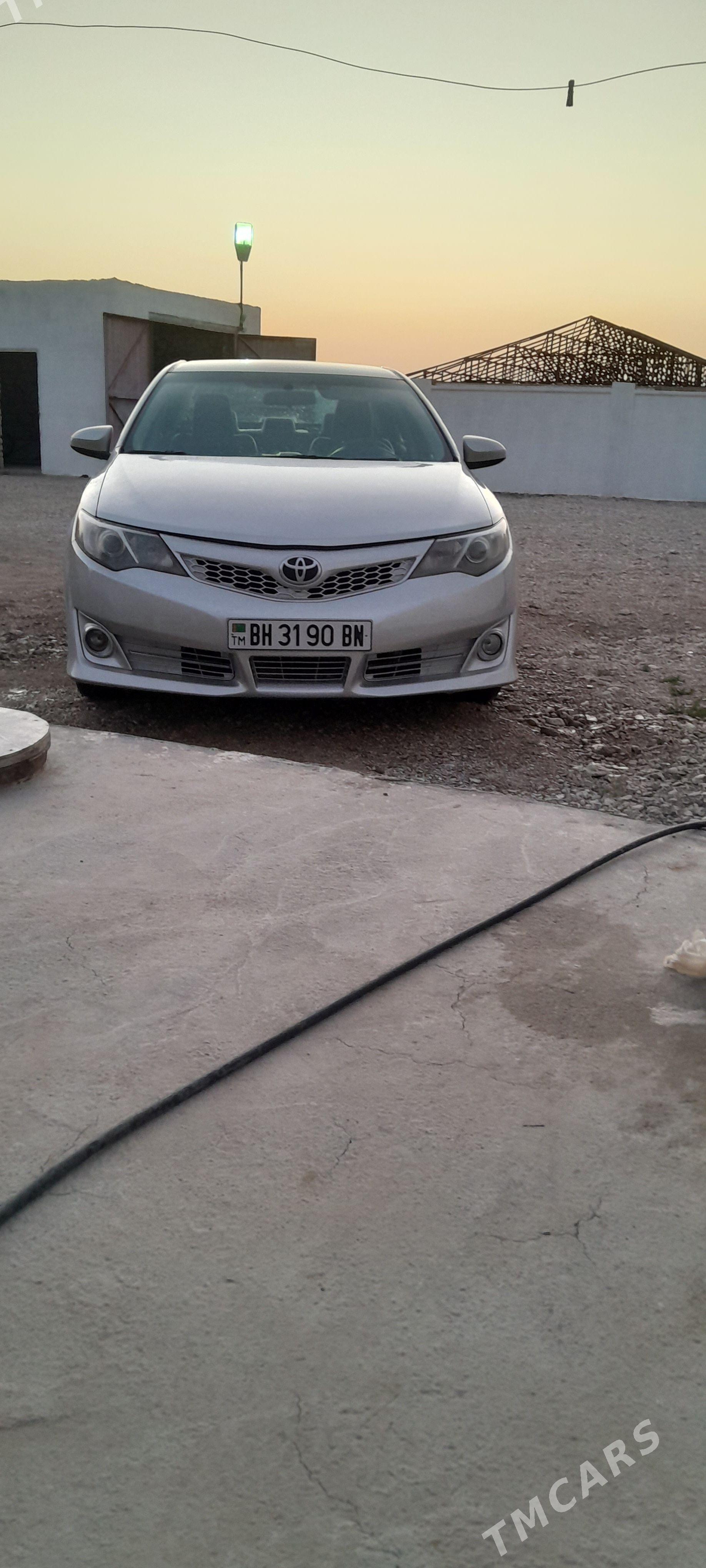 Toyota Camry 2014 - 270 000 TMT - Балканабат - img 1