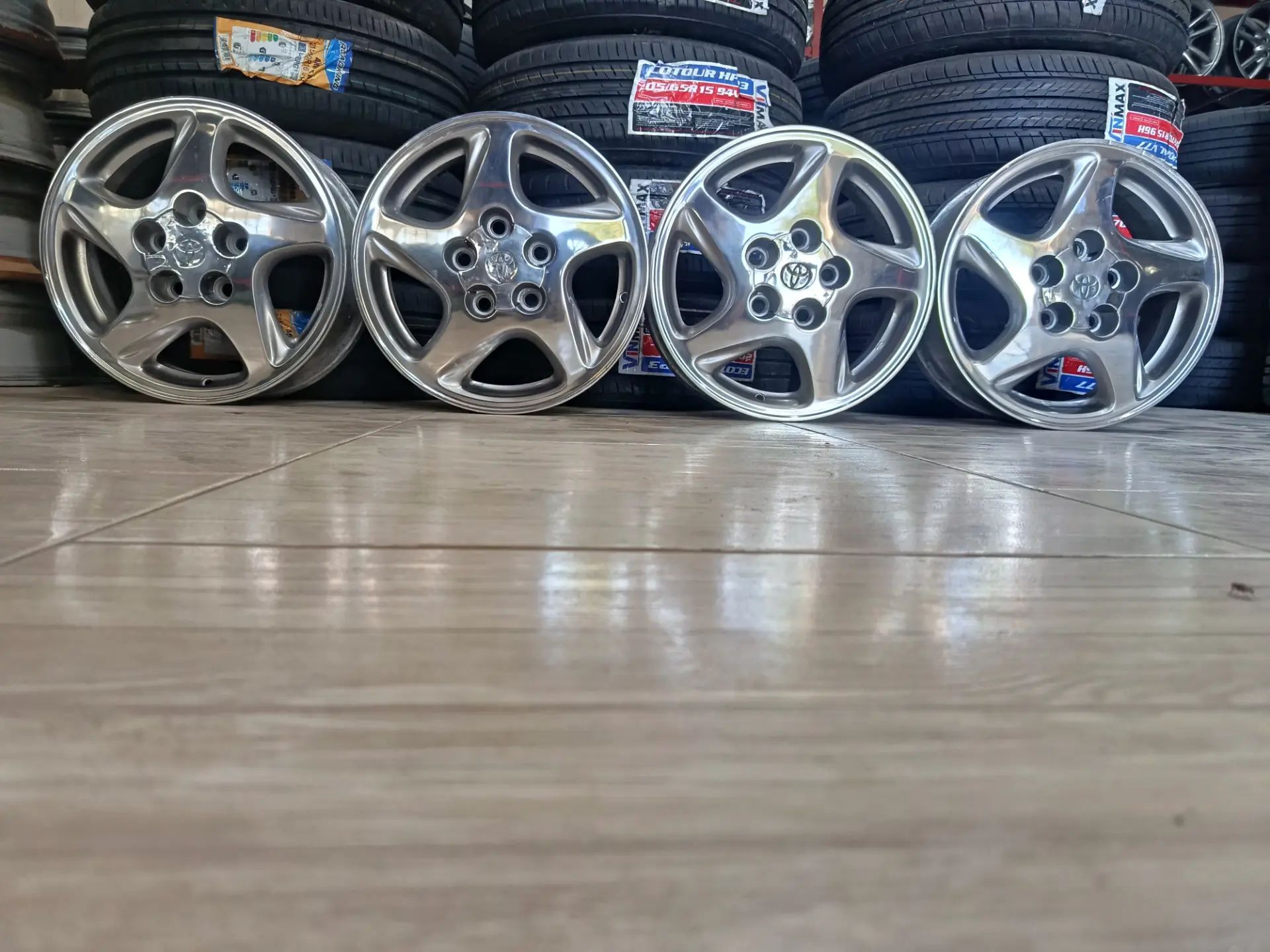 Avalon 99 R15 3 900 TMT - Туркменабат - img 1