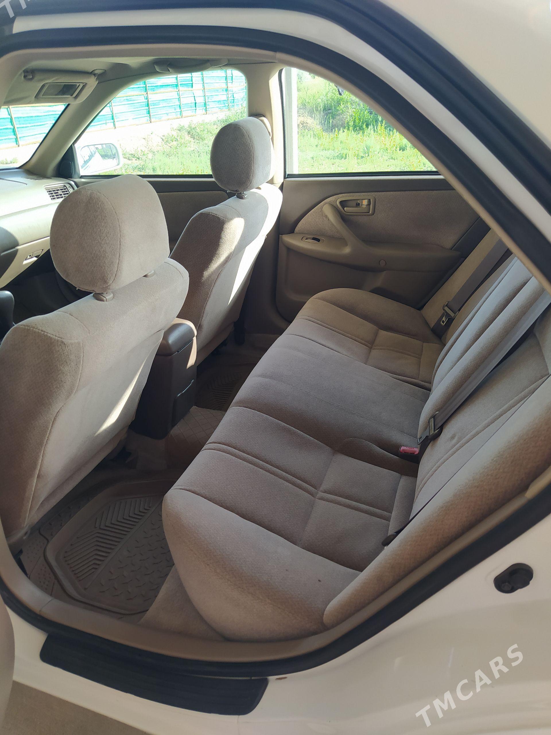 Toyota Camry 2001 - 206 000 TMT - Boldumsaz - img 1